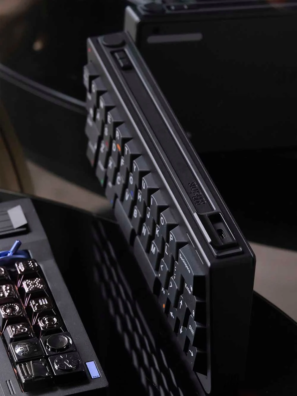 80Retros GB40 40% Wireless Keyboard - Image 10