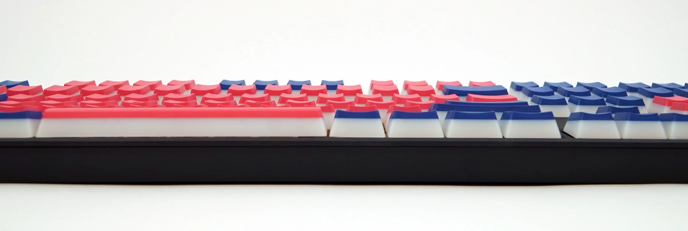 Ducky Coral / Blue Pudding 108 Key OEM Profile Double Shot PBT Keycap Set - Image 3