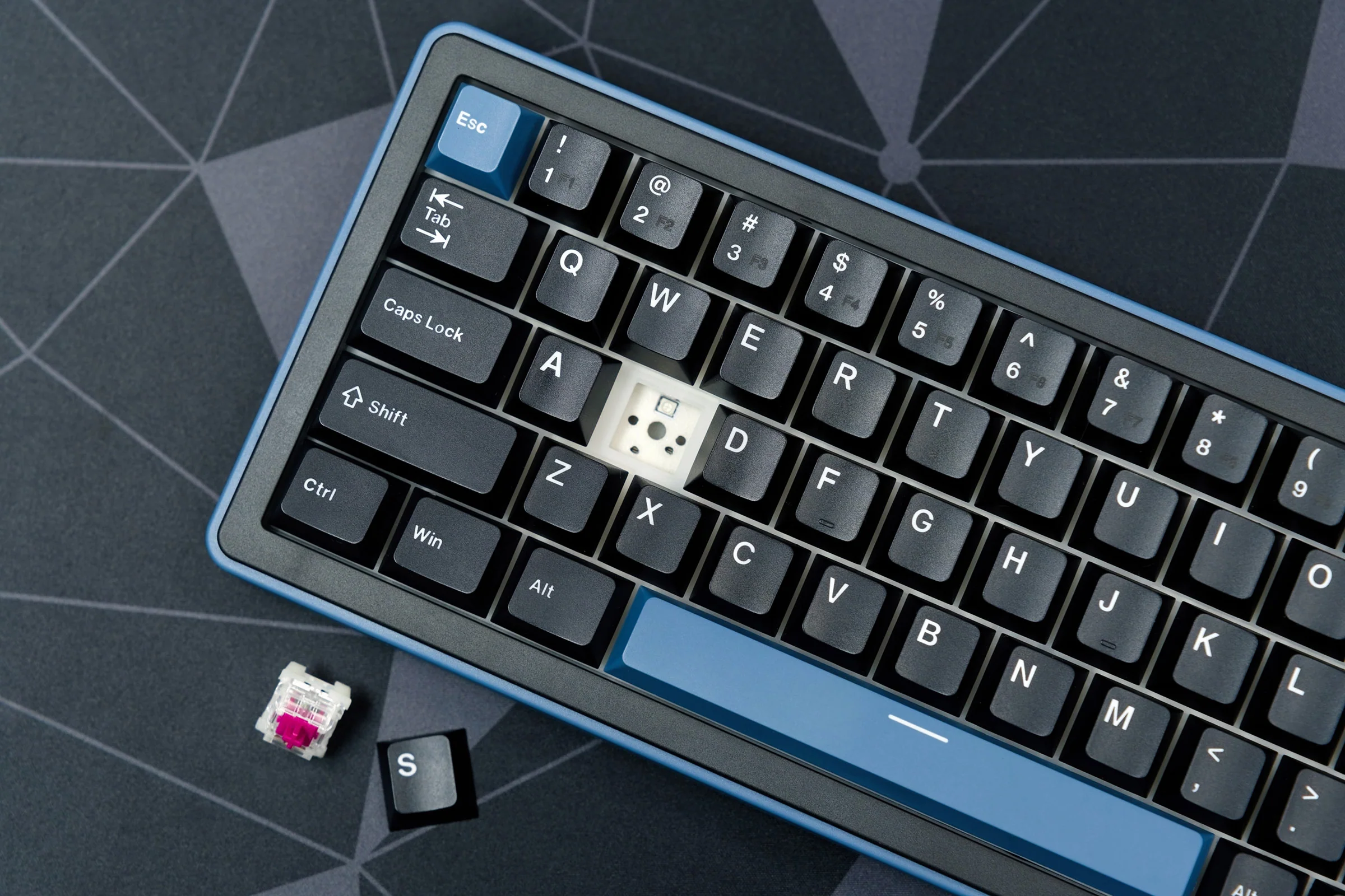 Ducky OK-M 65 65% Hotswap Wireless RGB Keyboard - Image 25