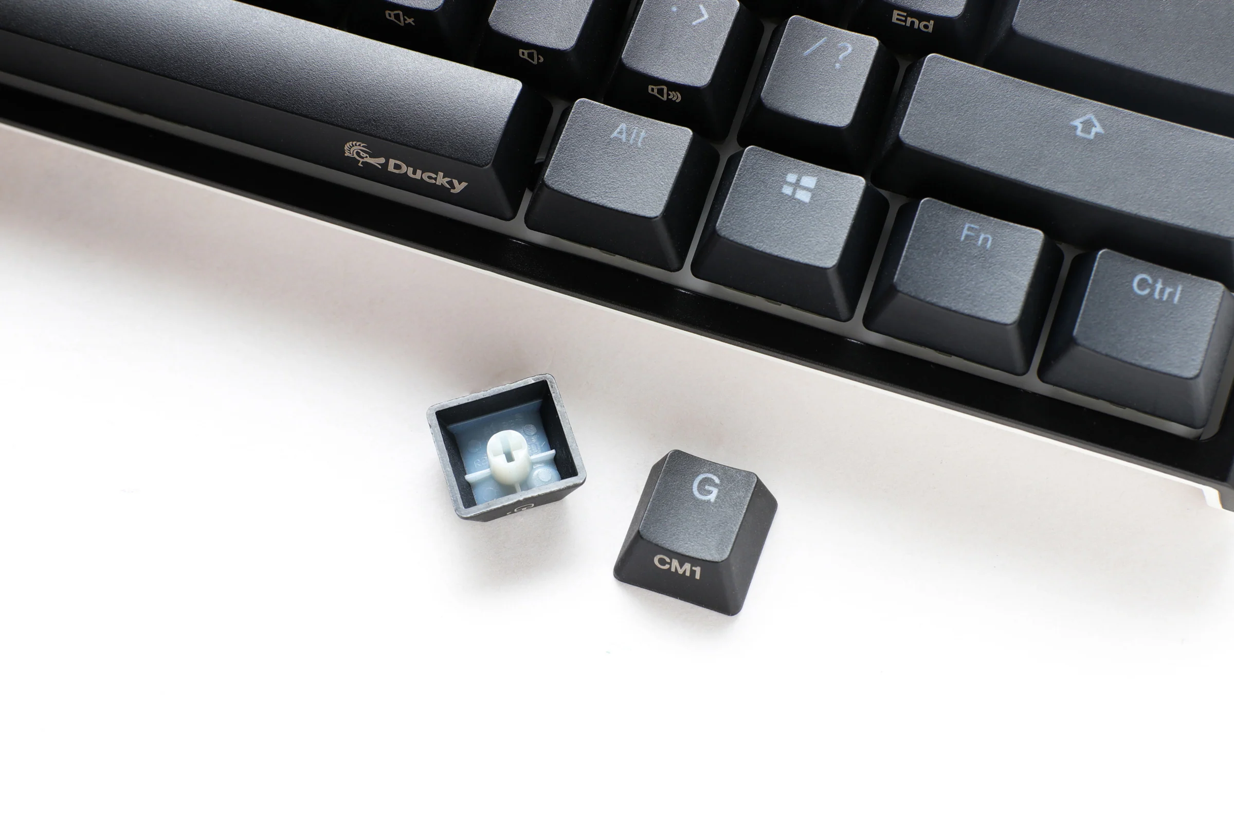 Ducky One 2 Mini Pro Classic RGB LED 60% Double Shot PBT Mechanical Keyboard - Image 9