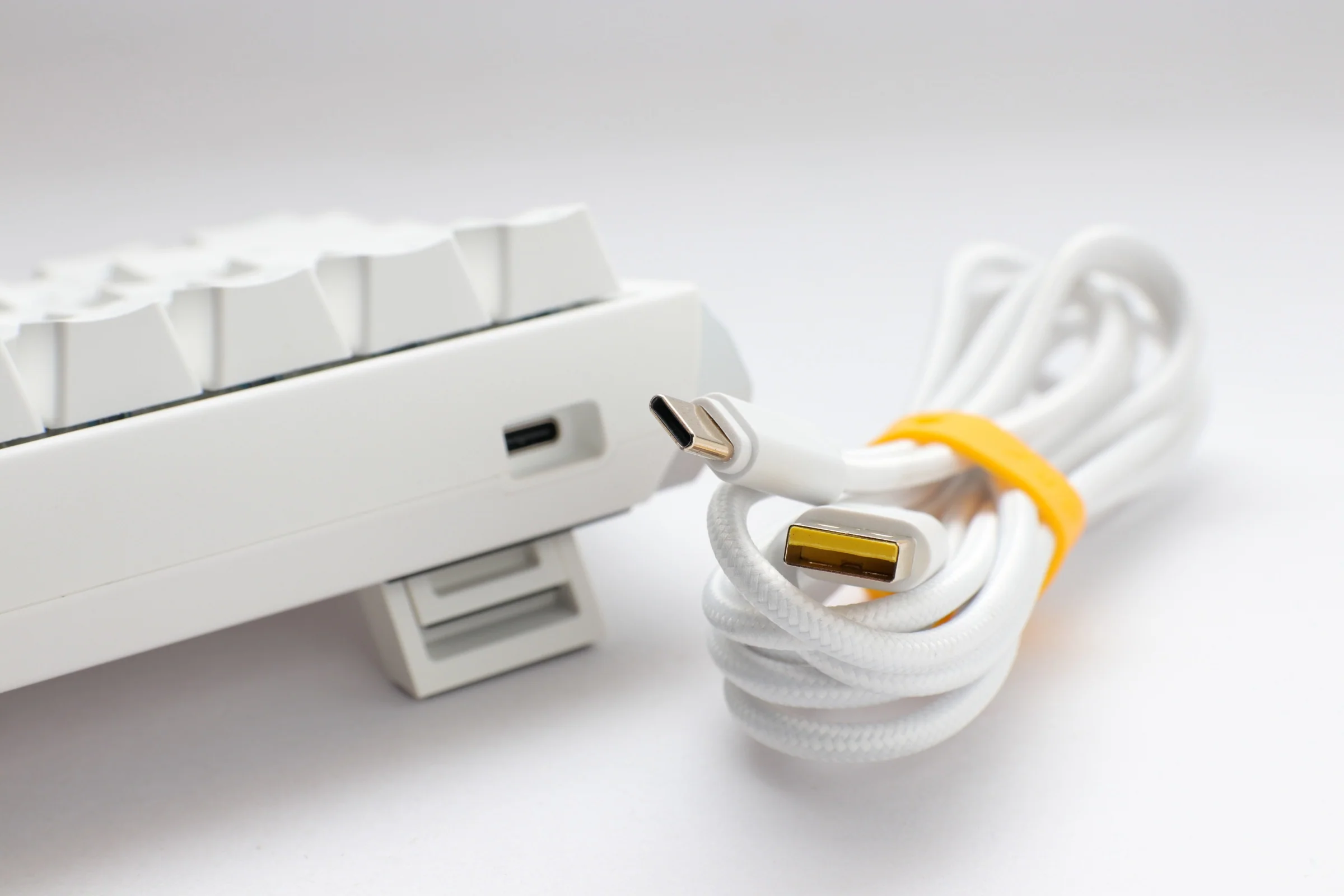Ducky One 3 Mini Pure White 60% Hotswap RGB Mechanical Keyboard w/ Quack Mechanics - Image 5