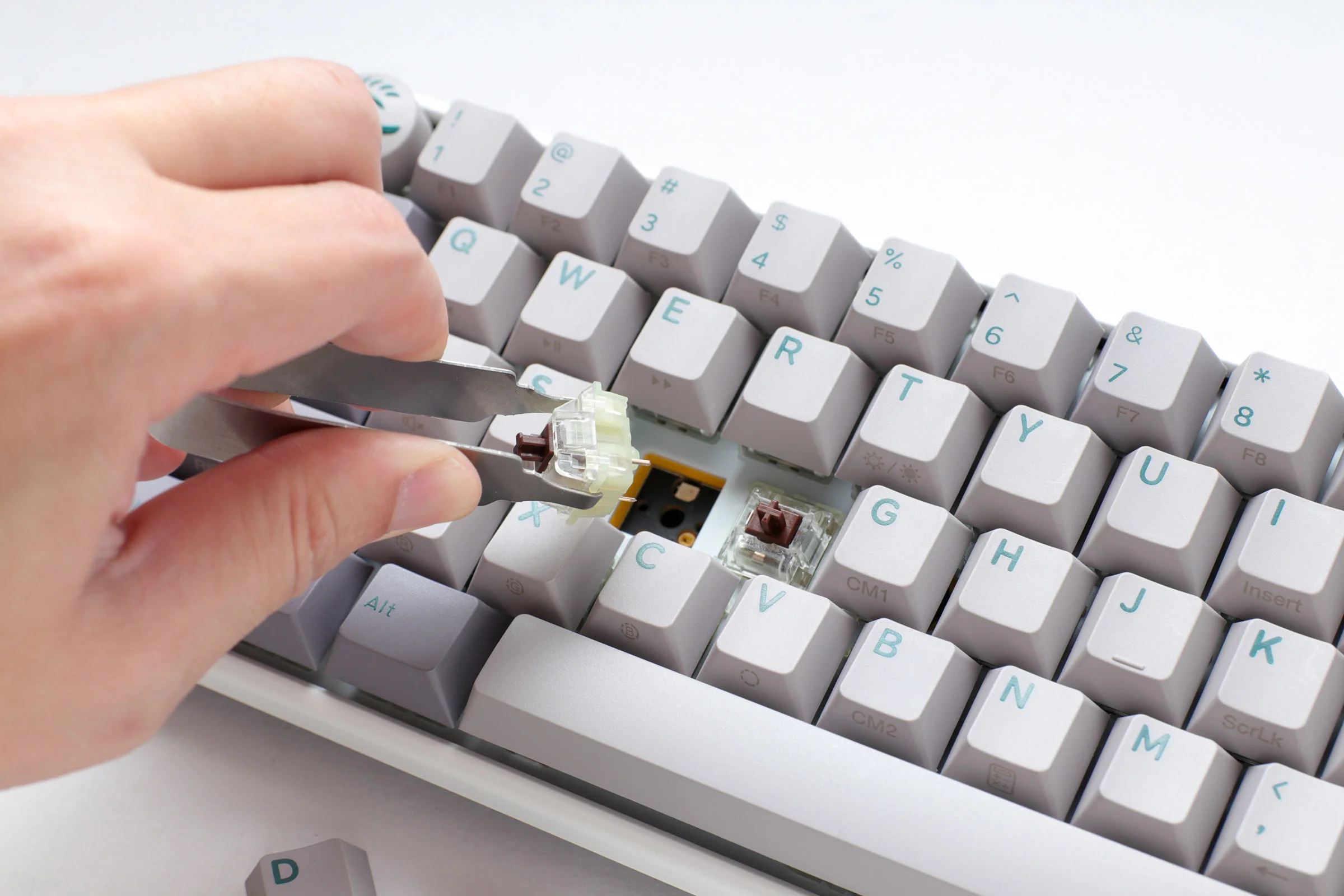 Ducky One 3 SF Mist Grey 65% Hotswap RGB Double Shot PBT QUACK Mechanical Keyboard - Image 3