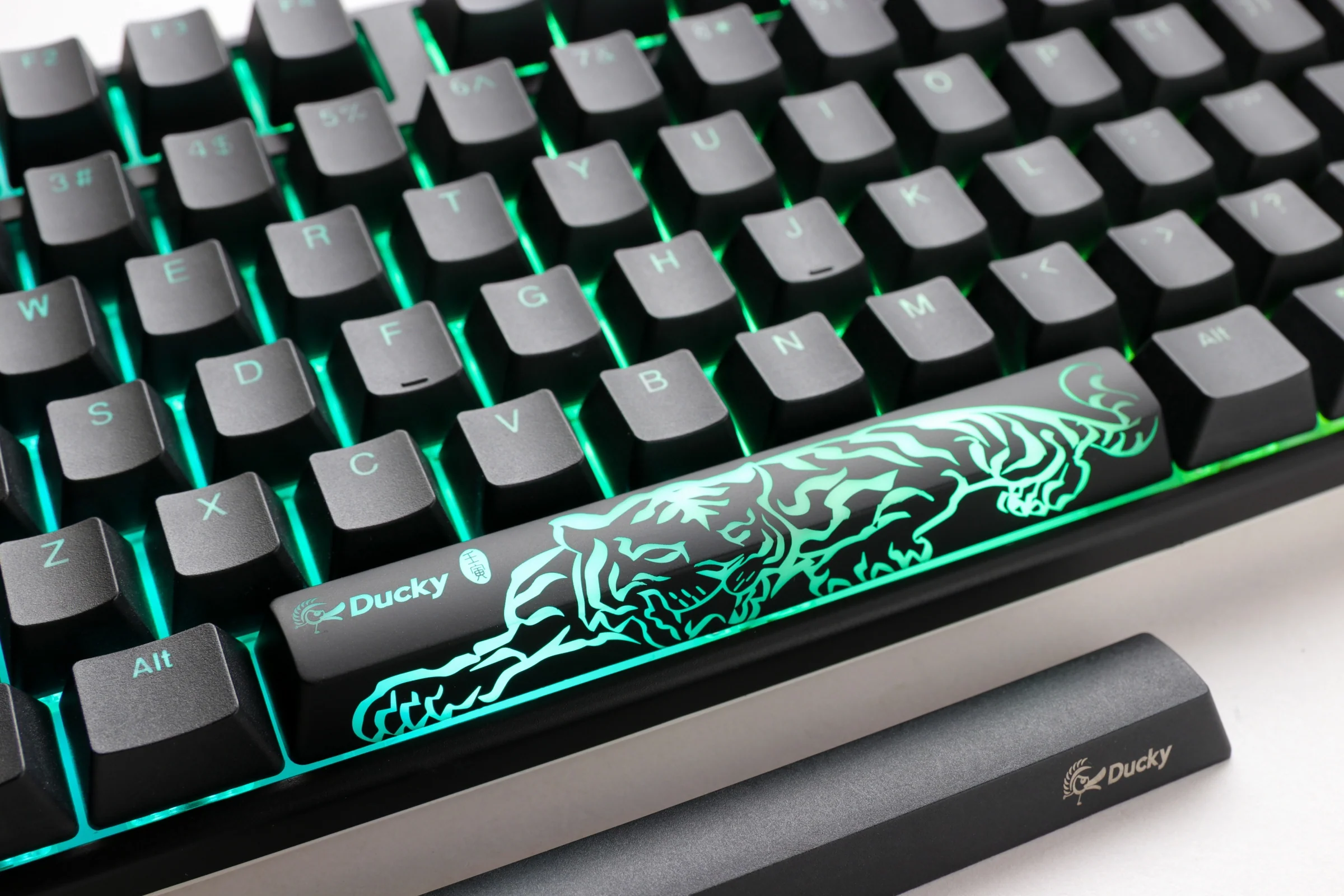 Ducky One 3 TKL Classic Hotswap RGB Mechanical Keyboard w/ Quack Mechanics - Image 8