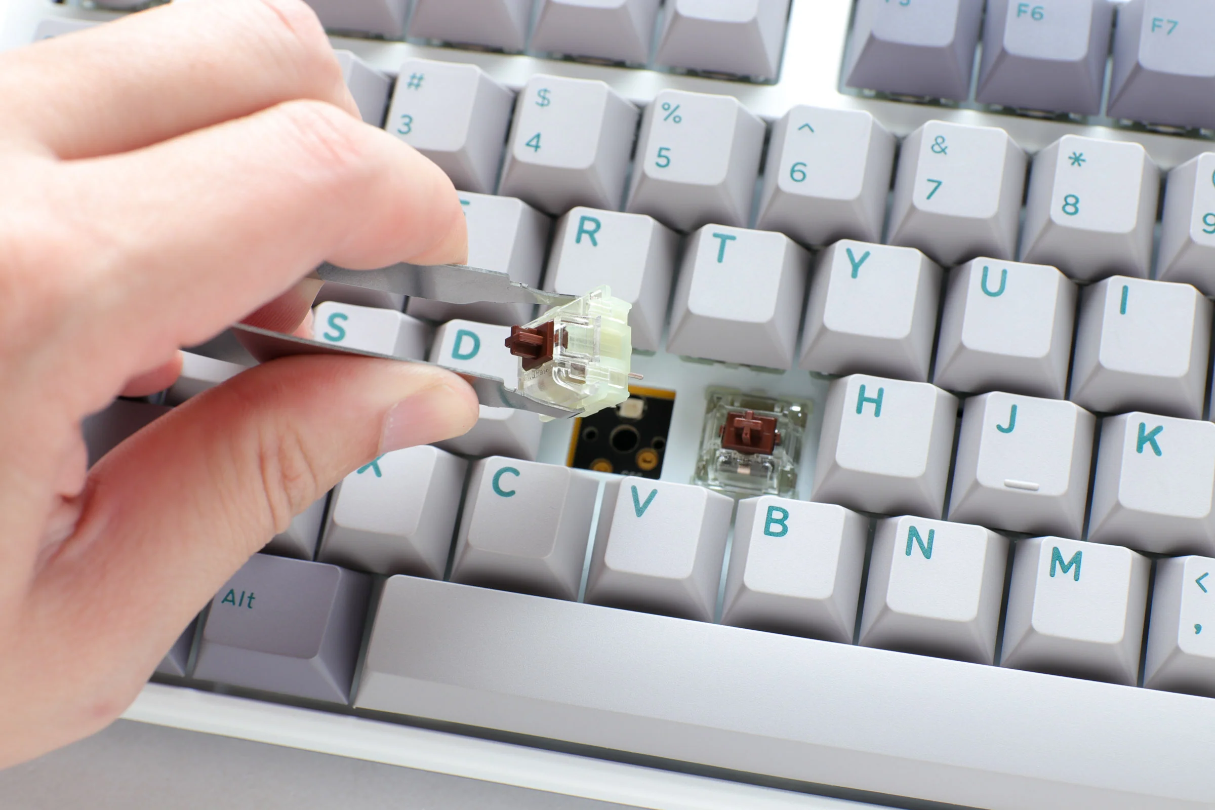 Ducky One 3 TKL Mist Grey Hotswap RGB Double Shot PBT QUACK Mechanical Keyboard - Image 3