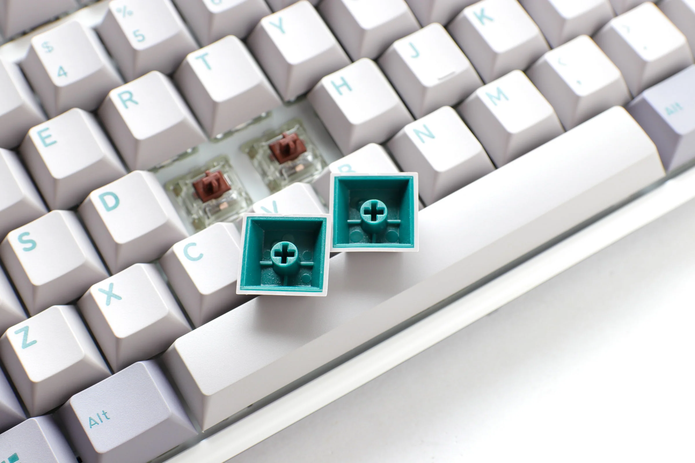 Ducky One 3 TKL Mist Grey Hotswap RGB Double Shot PBT QUACK Mechanical Keyboard - Image 4