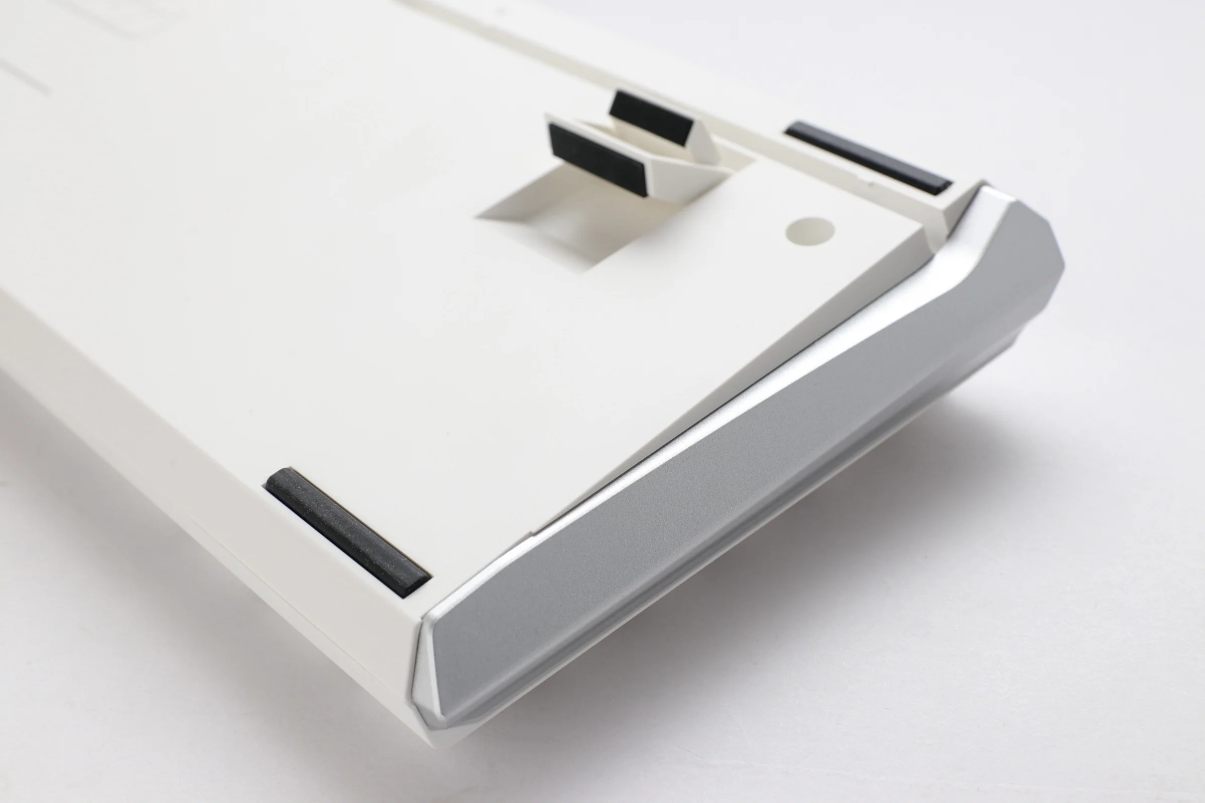 Ducky One 3 TKL Pure White Hotswap RGB Mechanical Keyboard w/ Quack Mechanics - Image 4