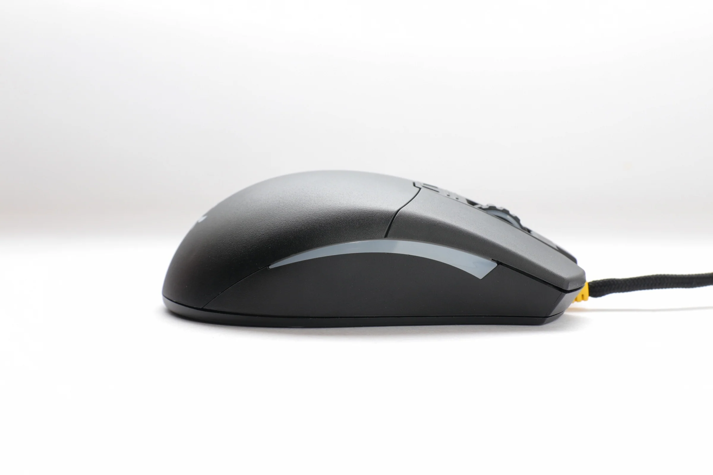 Ducky Secret M Retro RGB Mouse - Image 5