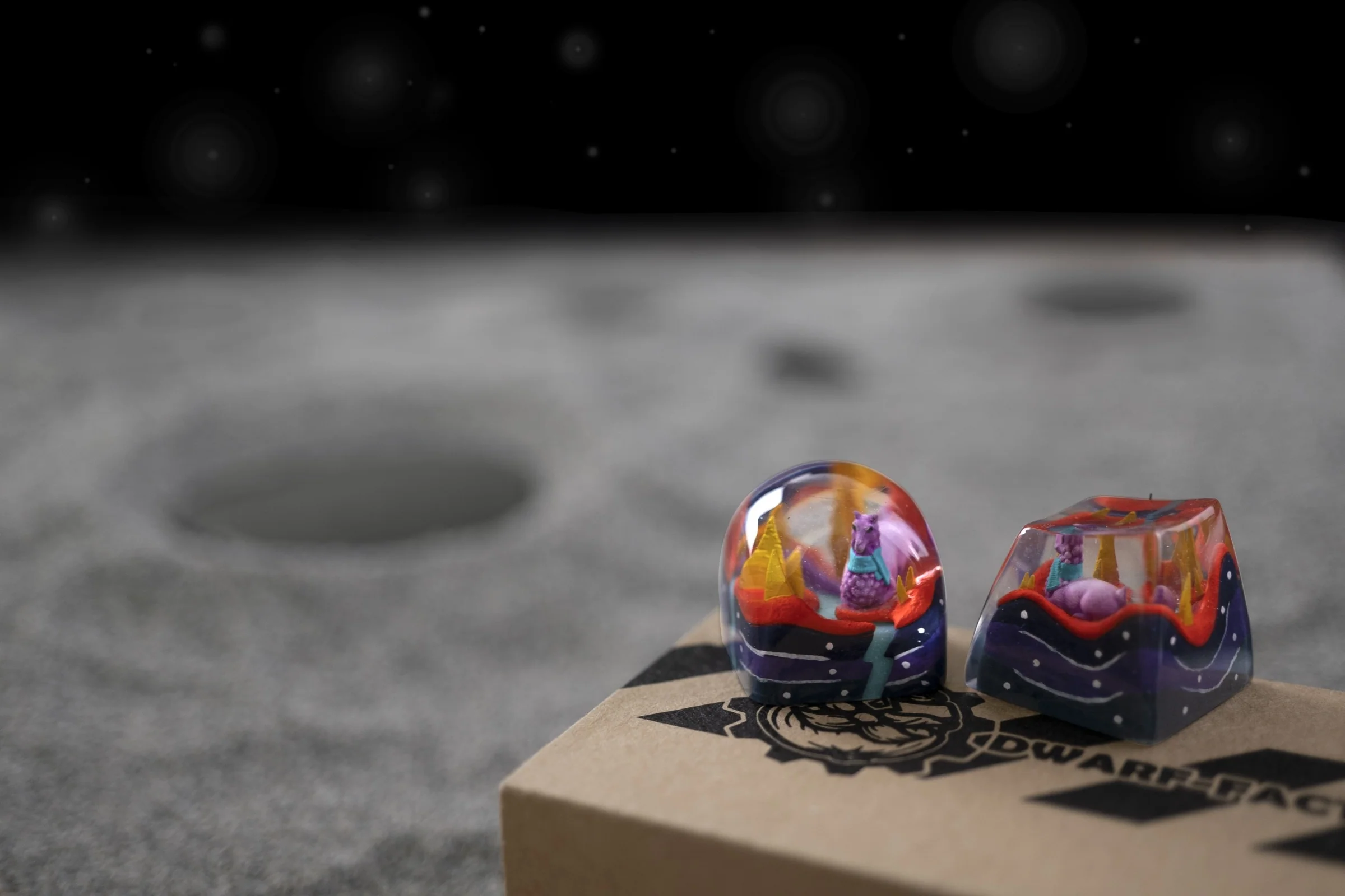 Dwarf Factory x MK Alien Llama Artisan Keycap SA Profile Resin Artisan Keycap - Image 2