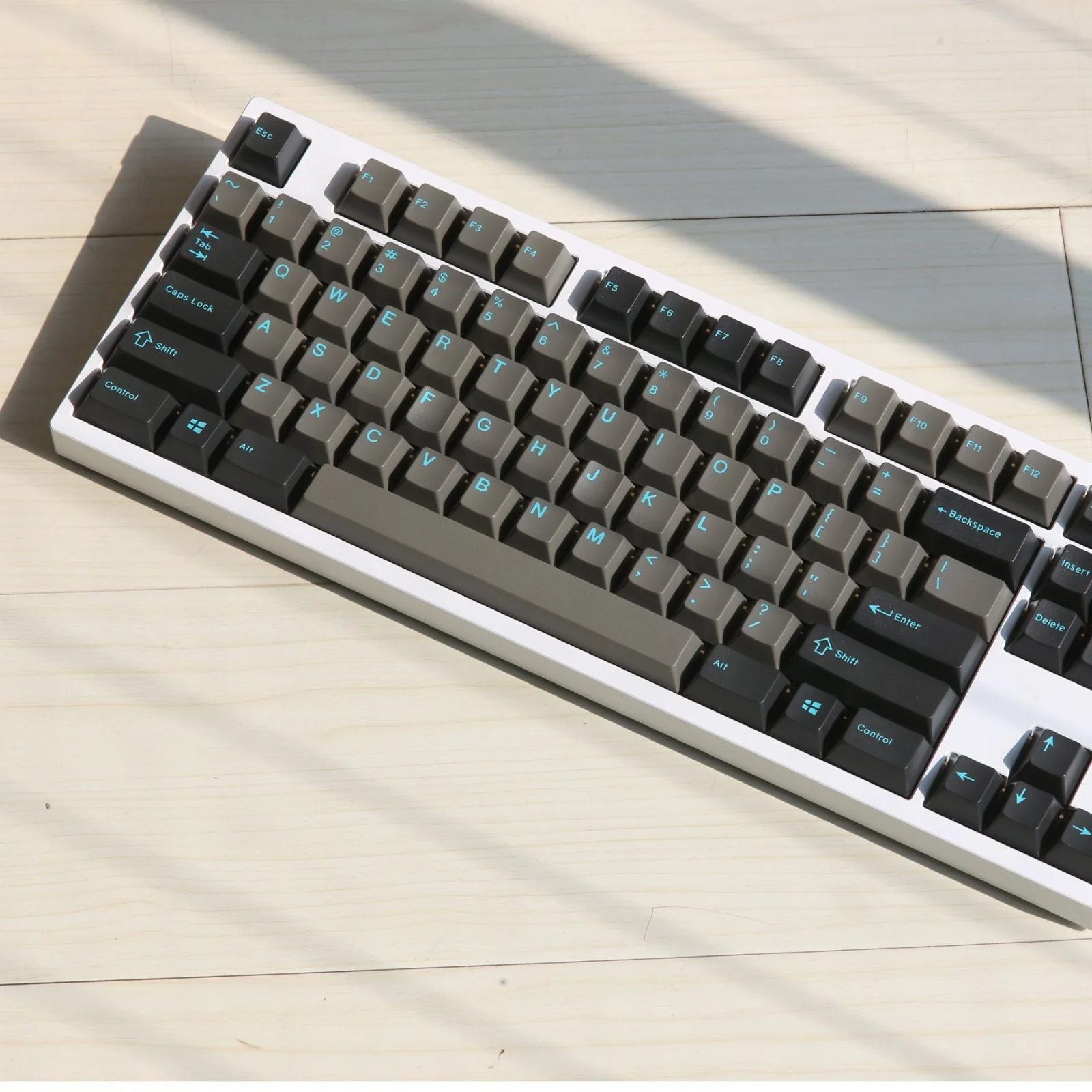 EnjoyPBT Dolch / Teal 153 Key Cherry Profile Double Shot ABS Keycap Set - Image 7
