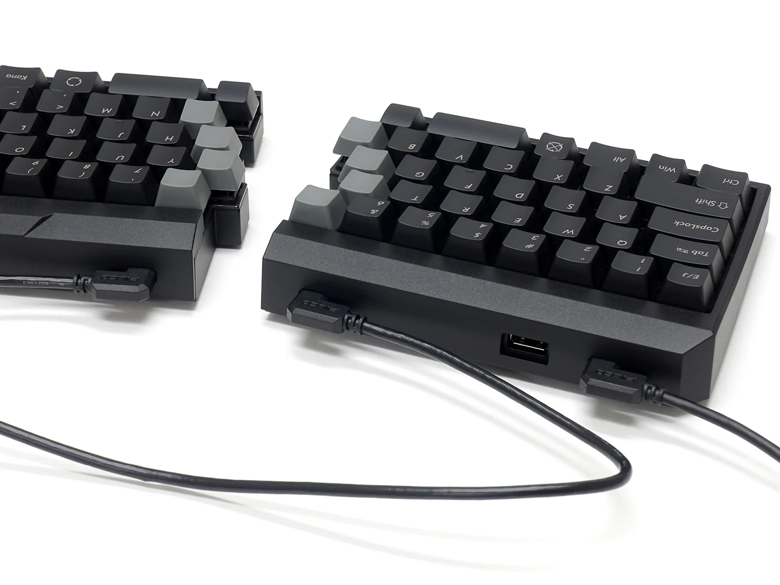 Filco Majestouch Xacro M10SP Black 65% Split Double Shot PBT Mechanical Keyboard - Image 3
