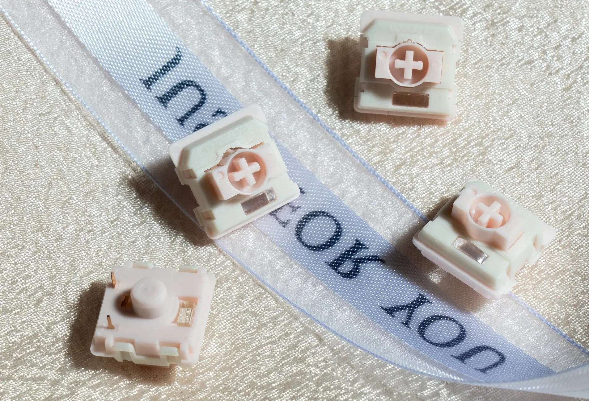 Gateron KS-33 Low Profile Strawberry Chocolate Linear 45g Plate Mount Switch - Image 6