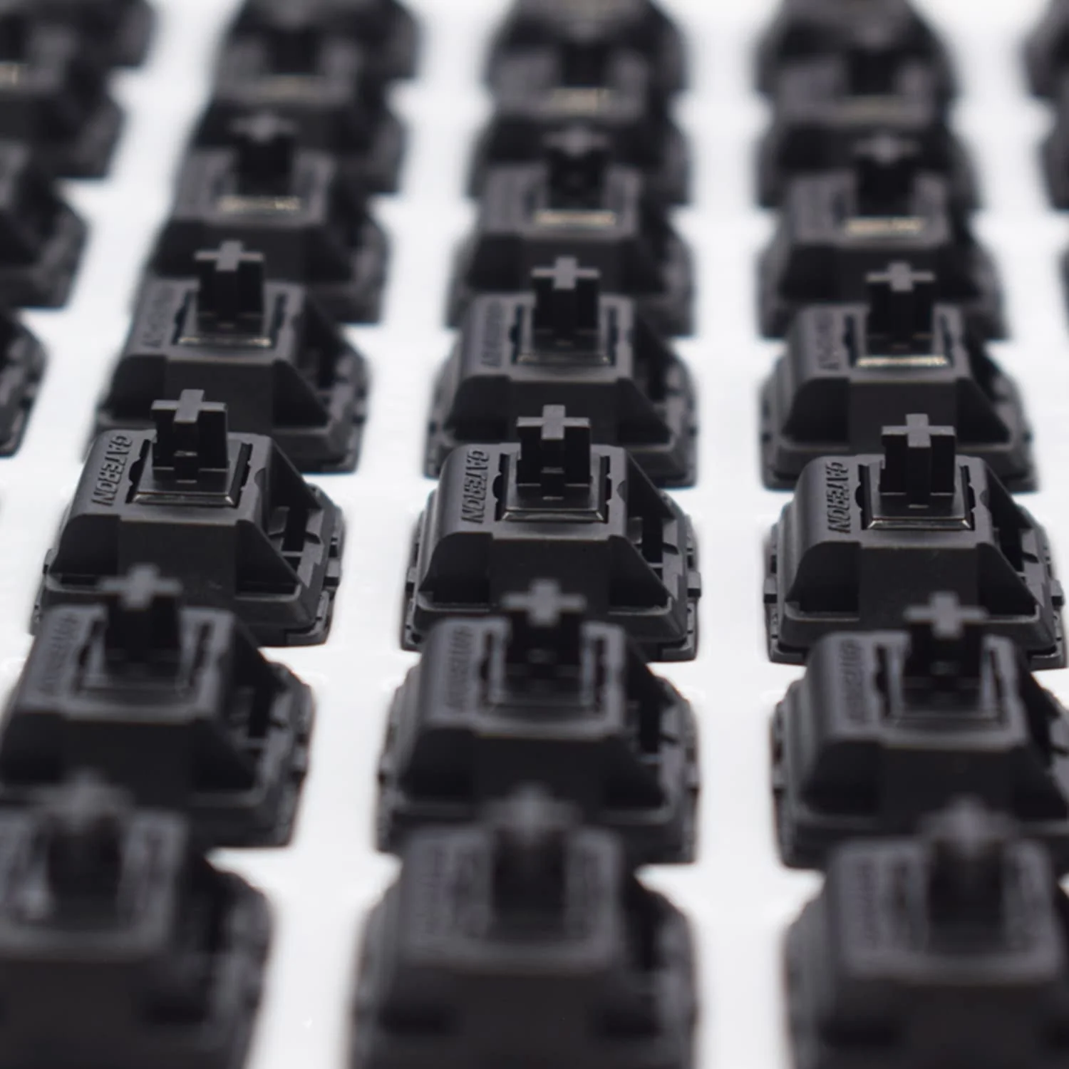 Gateron Oil King V2 55g Linear PCB Mount Switch - Image 2