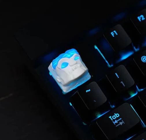 Hot Keys Project HKP Deadhead White & Blue Artisan Keycap - Image 3