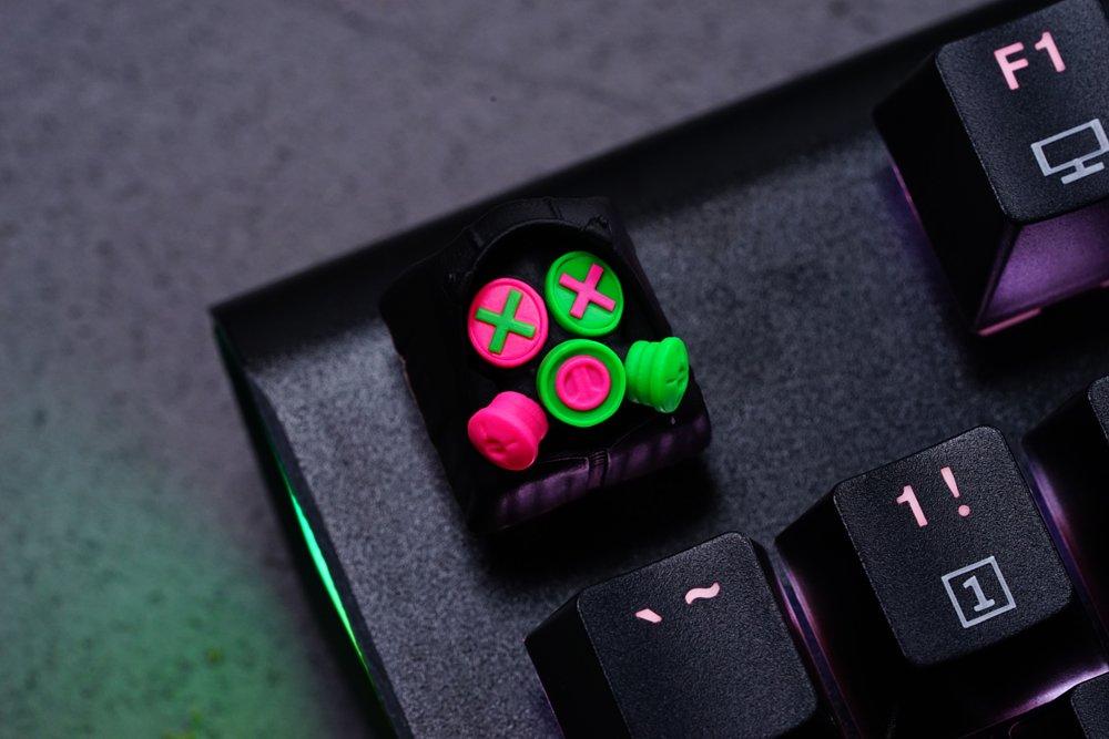 Hot Keys Project HKP Specter Cross Eyes Special Madness / Solid Artisan Keycap - Image 2