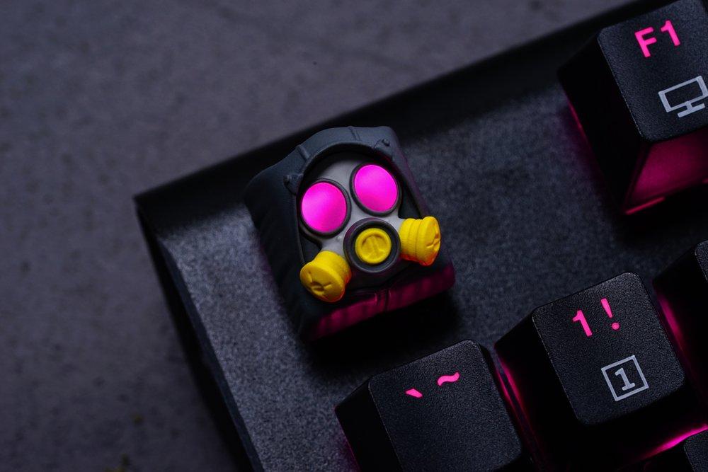 Hot Keys Project HKP Specter Grey / Yellow Artisan Keycap - Image 2