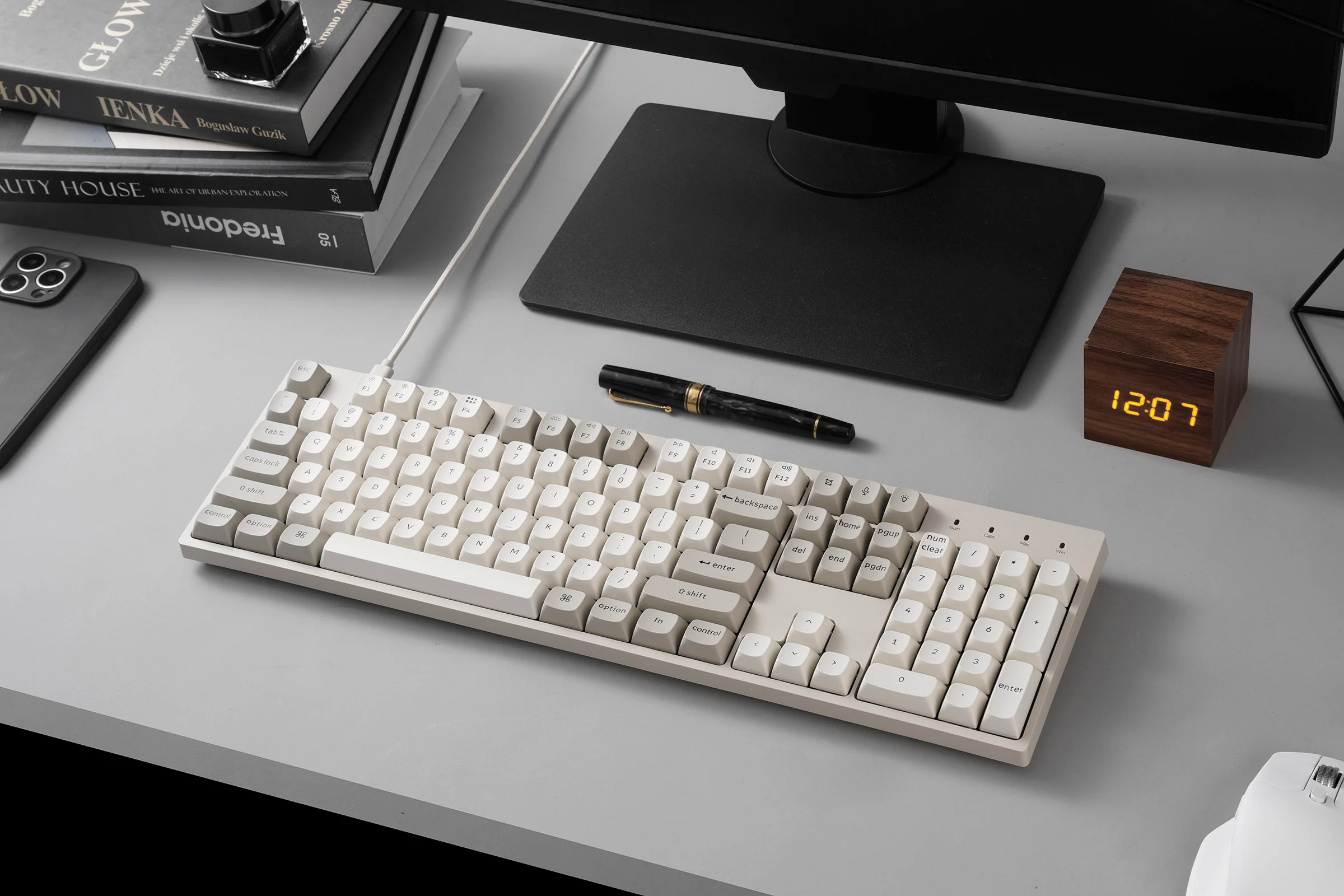 Keychron C2 Pro 8K Hotswap RGB Keyboard - Image 5