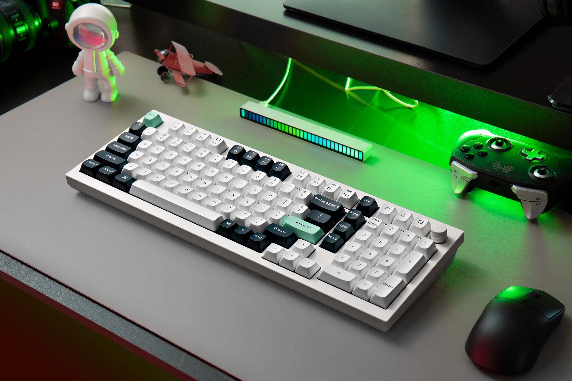 Keychron Q5 HE TMR Aluminum Hotswap Wireless RGB Keyboard - Image 13