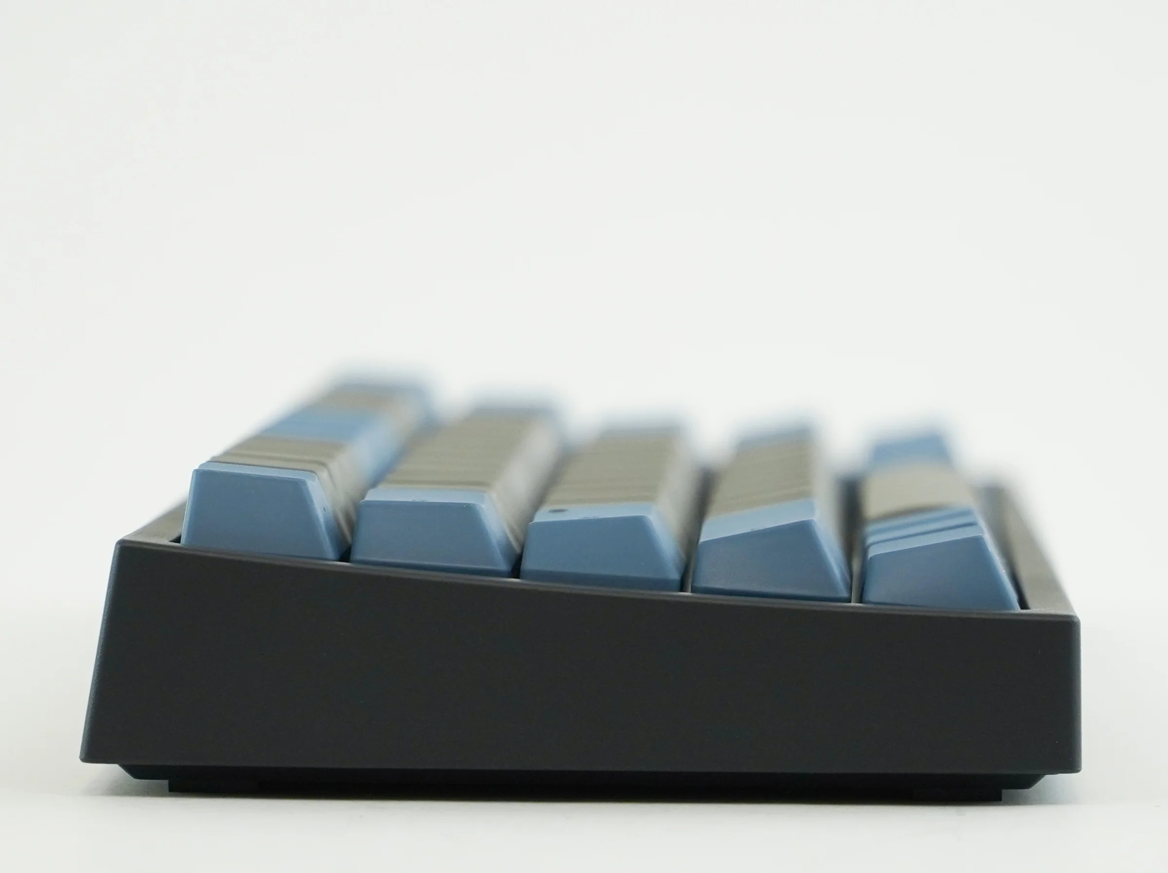 Leopold FC660C Blue/Grey 65% Dye Sub PBT Mechanical Keyboard - Image 4