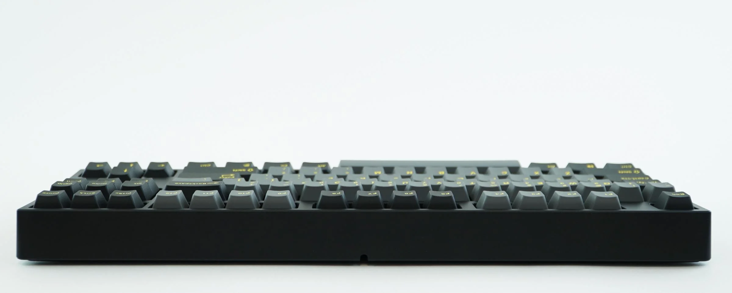 Leopold FC750R Ash Yellow PD TKL Double Shot PBT Mechanical Keyboard - Image 5
