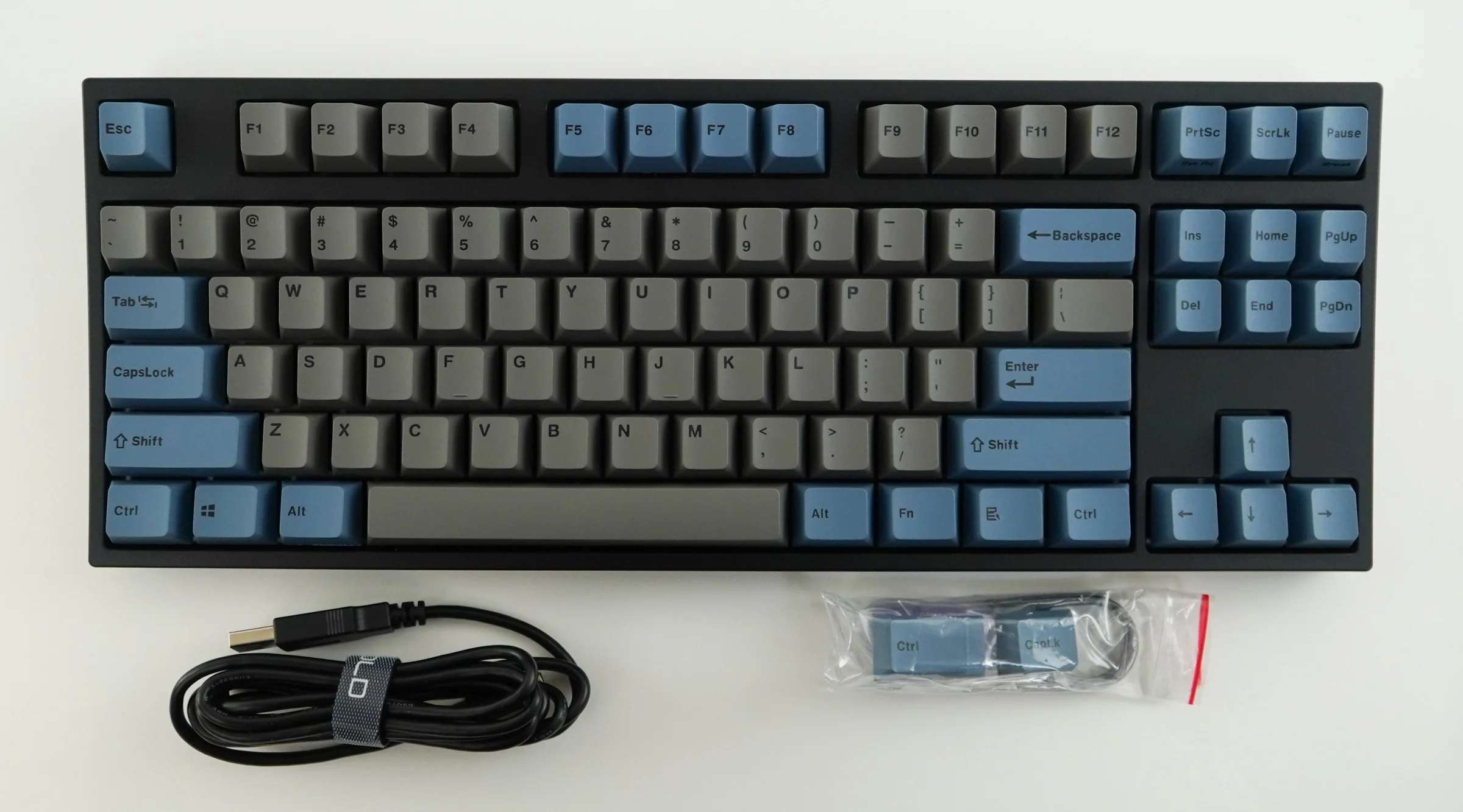 Leopold FC750R OE Blue/Grey TKL Double Shot PBT Mechanical Keyboard - Image 7