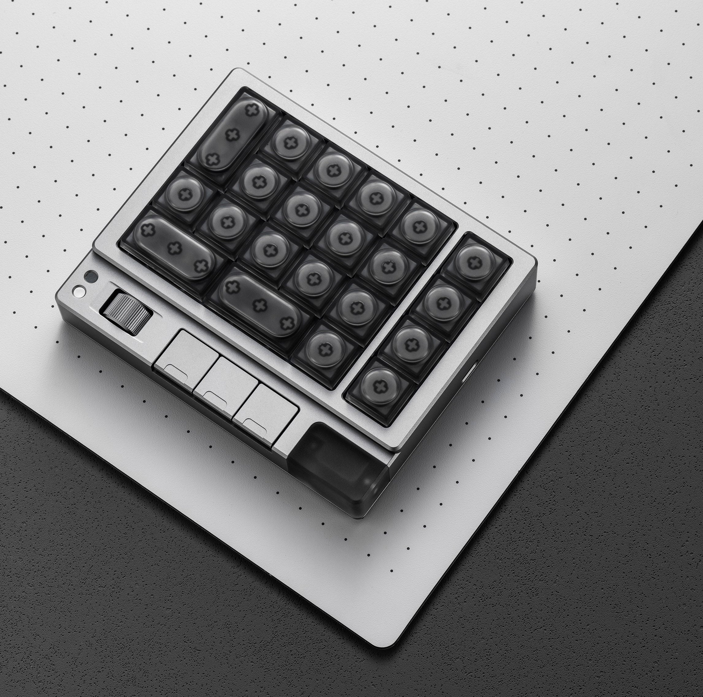 Luminkey Nova Kine Tri-Mode Keyboard - Image 4