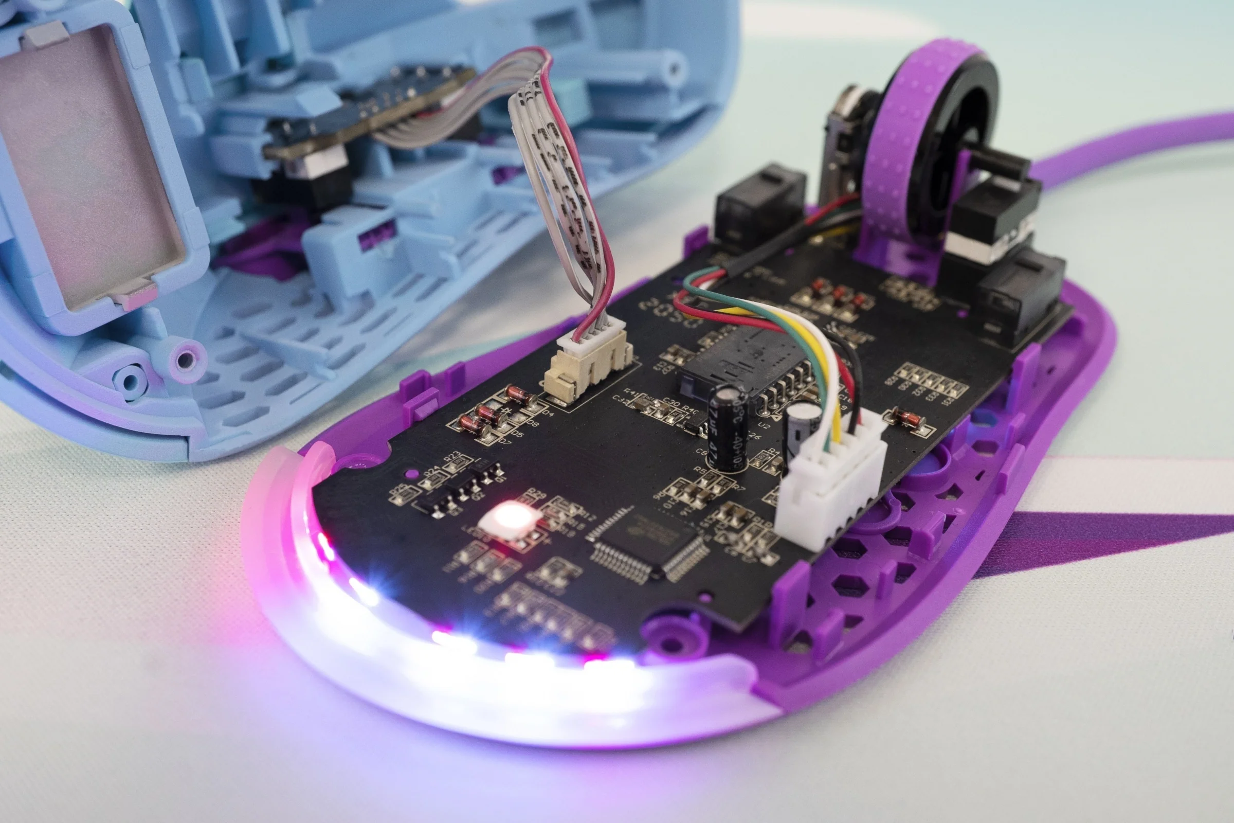 MK Frozen Llama Mouse 67g Lightweight Gaming 3389 Pixart RGB GM 8.0 - Image 12