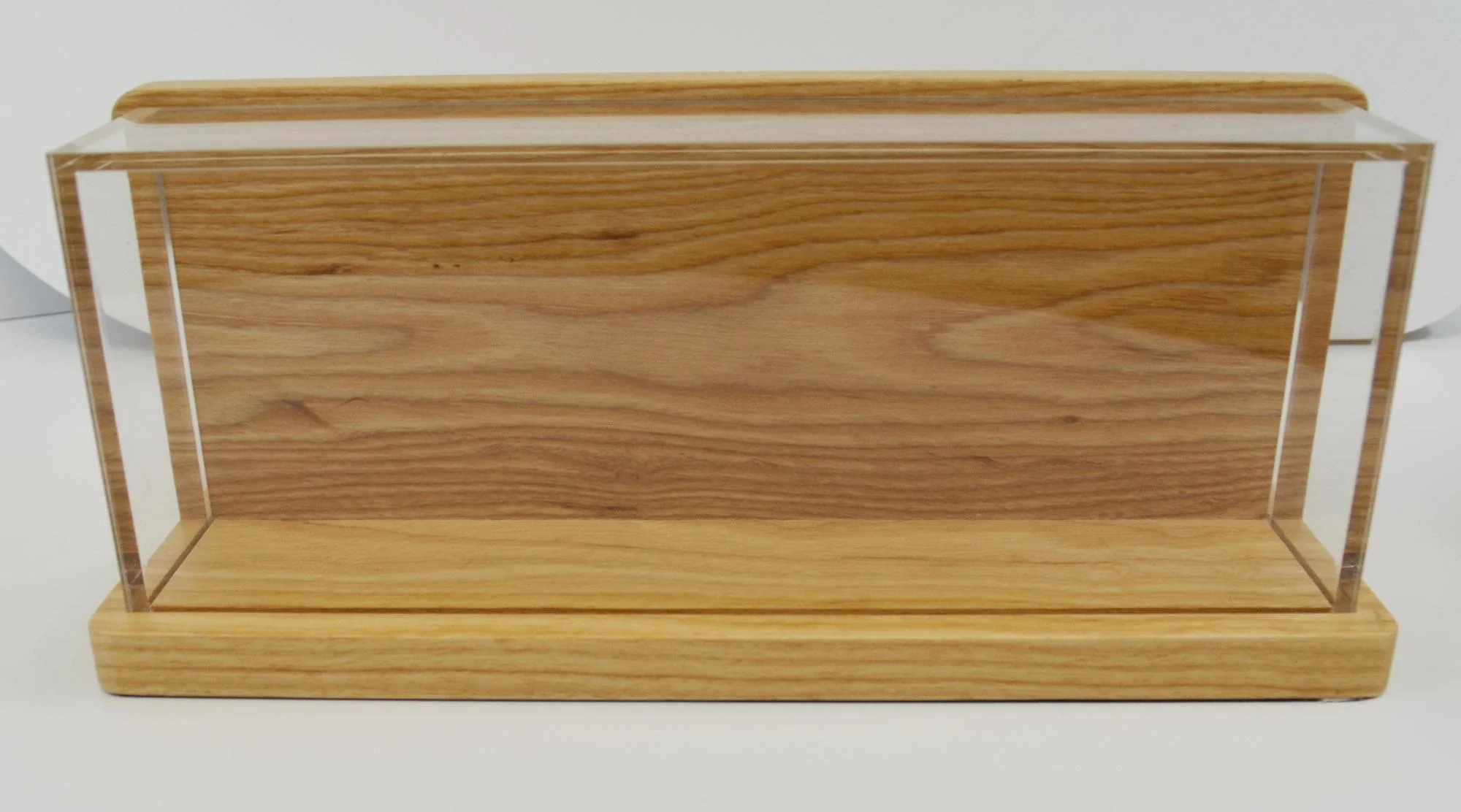 MK Nina 60% Ash Wood Acrylic Keyboard Display - Image 3