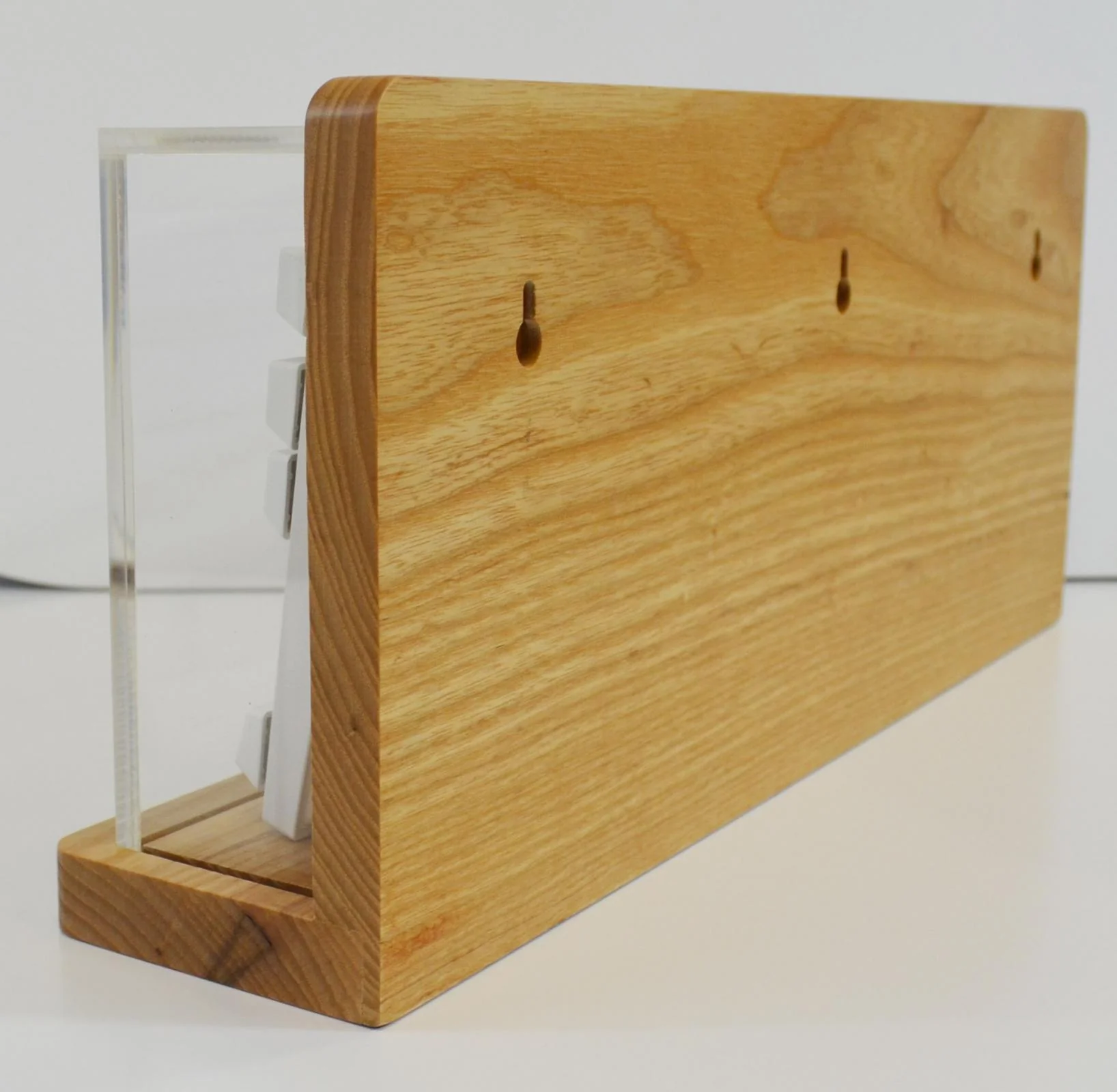 MK Pinta TKL Ash Wood Acrylic Keyboard Display - Image 5