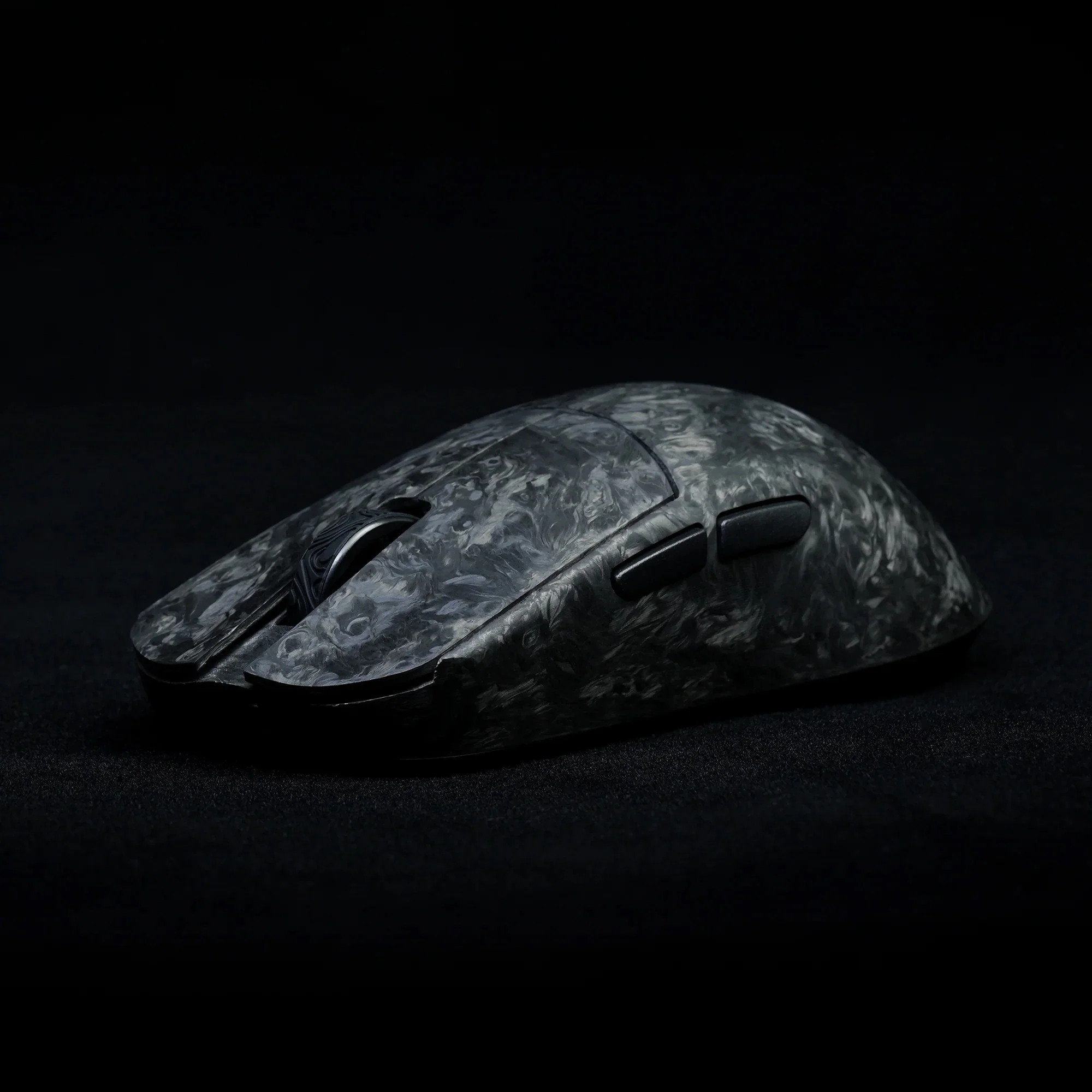 MK x WLMOUSE Ying Forged Carbon Fiber Wireless 8K Mouse - Image 4