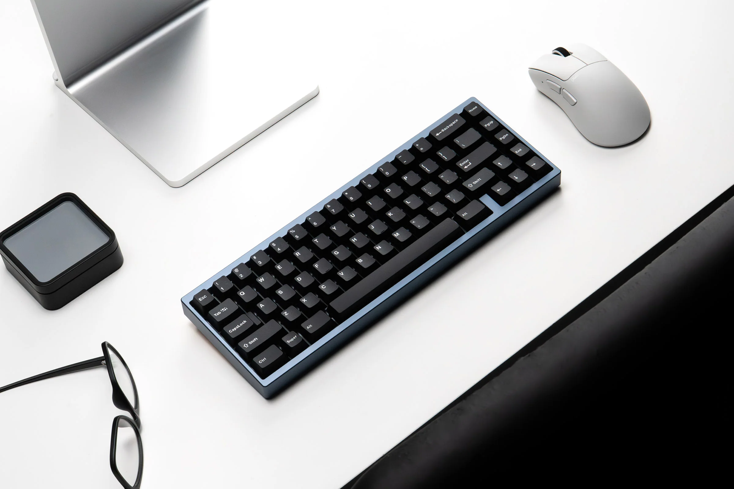 MKL Keycap Set - Classic Black (WoB) - Image 4