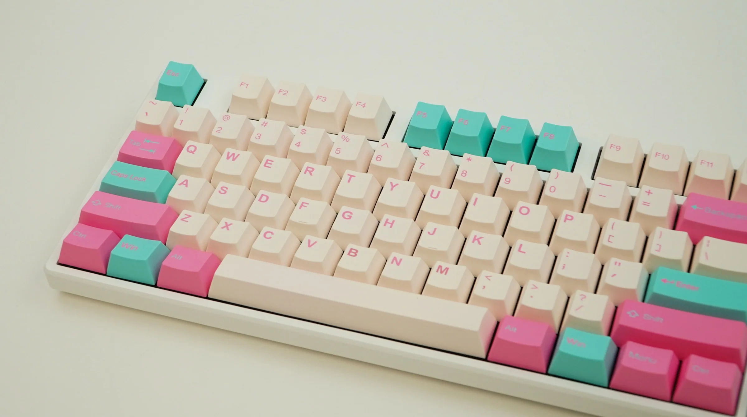 Tai-Hao Miami Surf 104 Key Cubic Profile Double Shot ABS Keycap Set - Image 2
