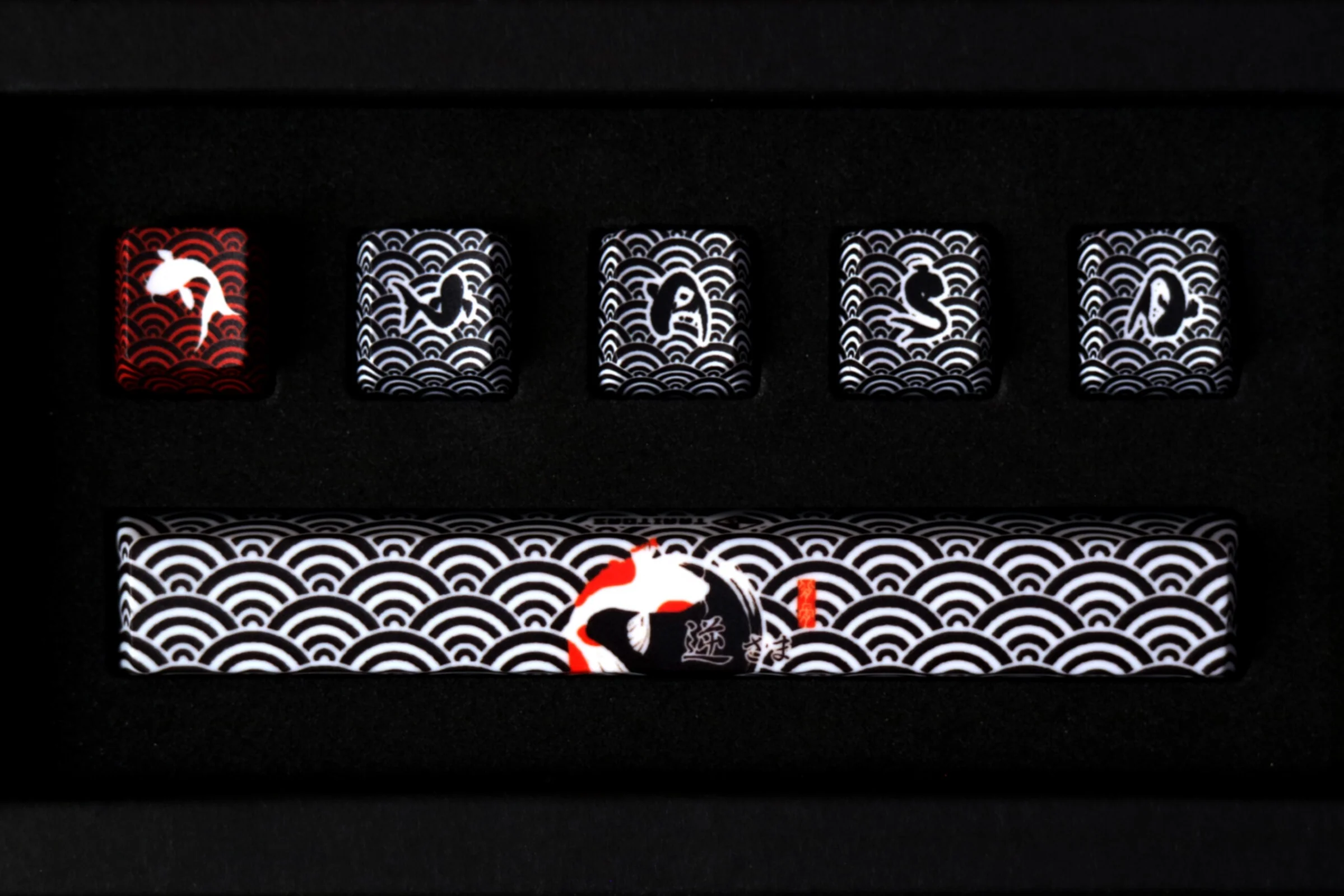 Traitors Sakasama Dark 6 Key OEM Profile Dye Sub Keycap Set - Image 2