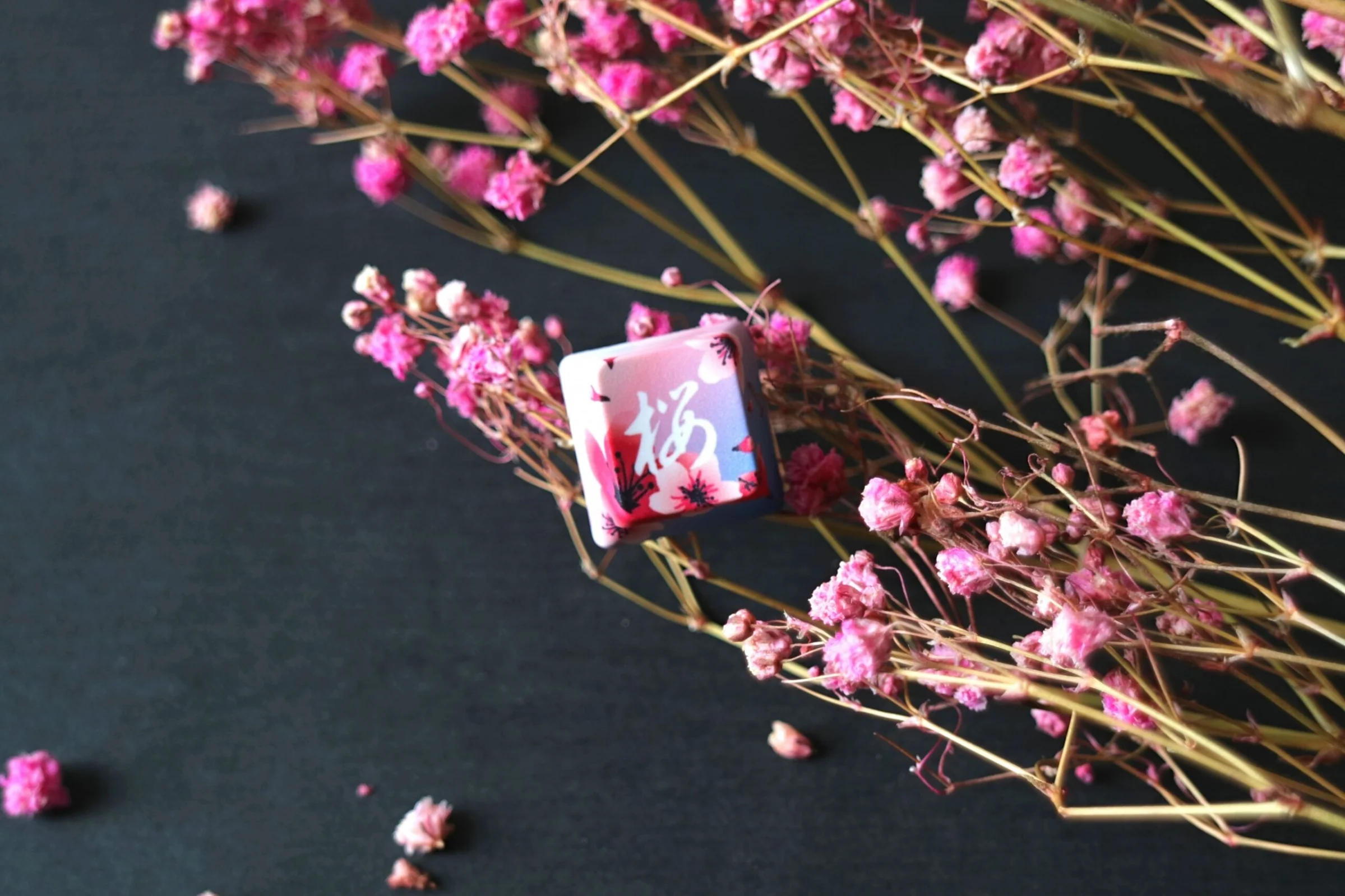 Traitors Sakura Shiro 6 Key OEM Profile Dye Sub Keycap Set - Image 8