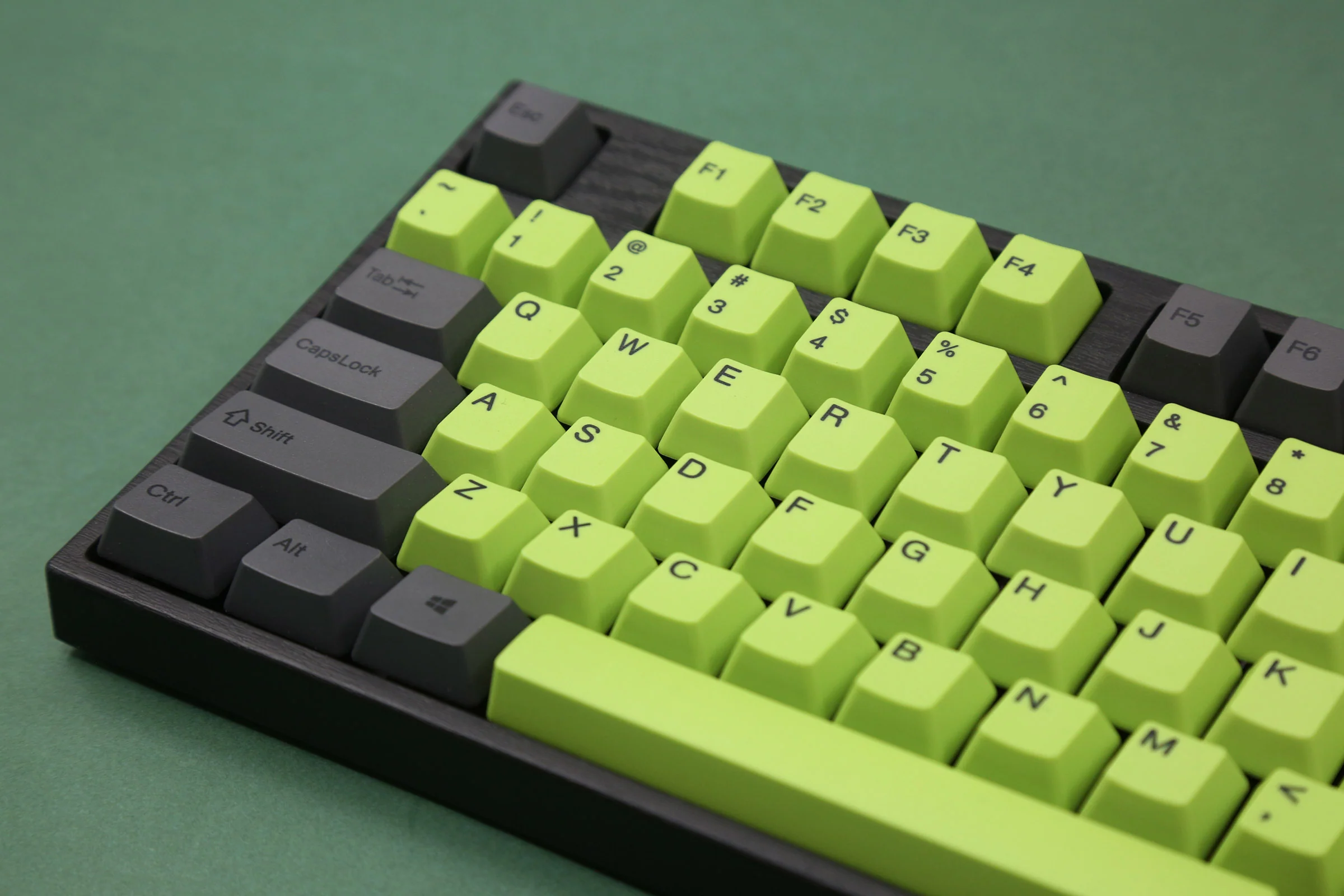 Varmilo Green / Black 108 Key Varmilo Profile Dye Sub PBT Keycap Set - Image 4
