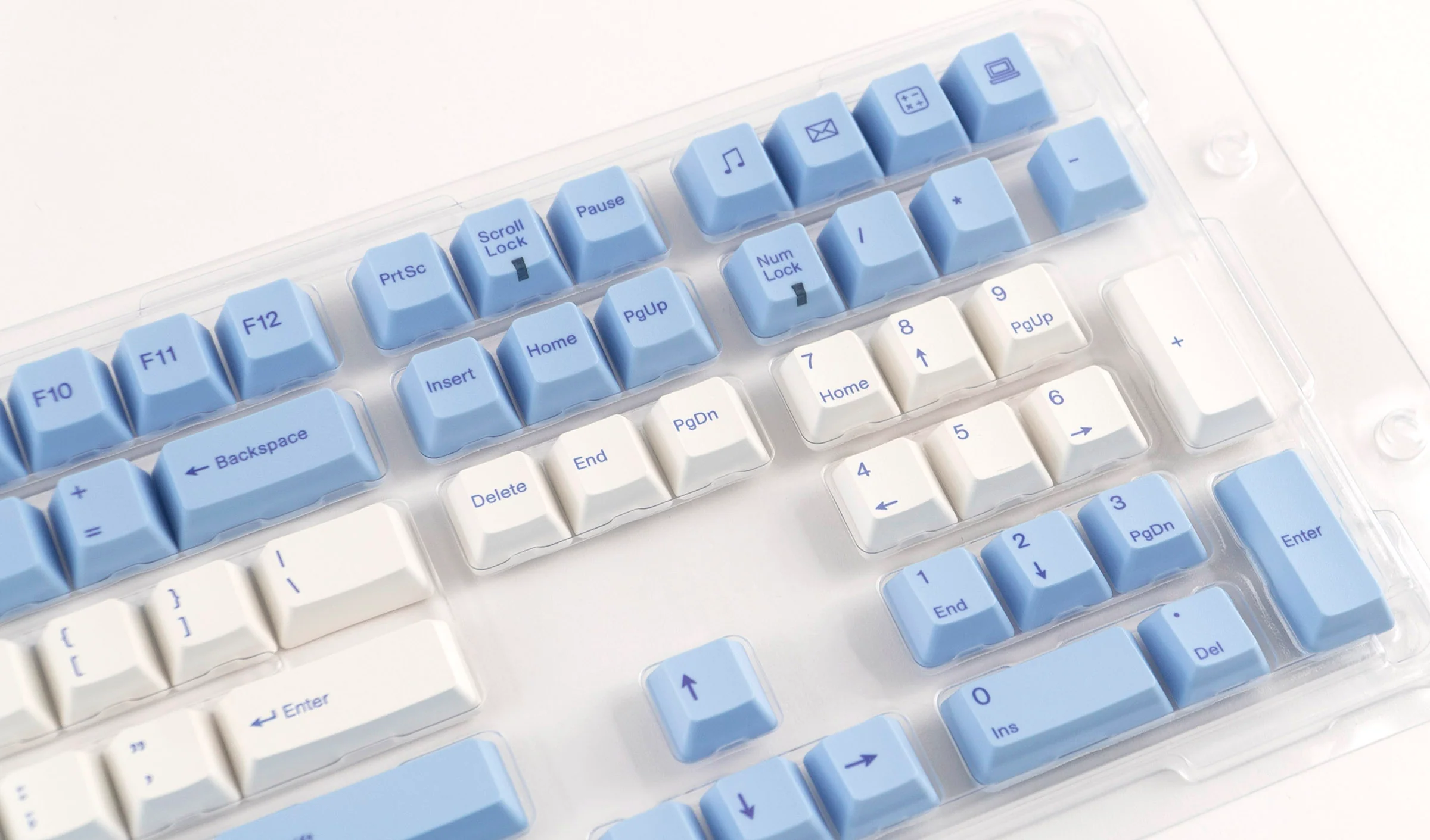 Varmilo Santorini White / Blue 108 Key Varmilo Profile Dye Sub PBT Keycap Set - Image 3