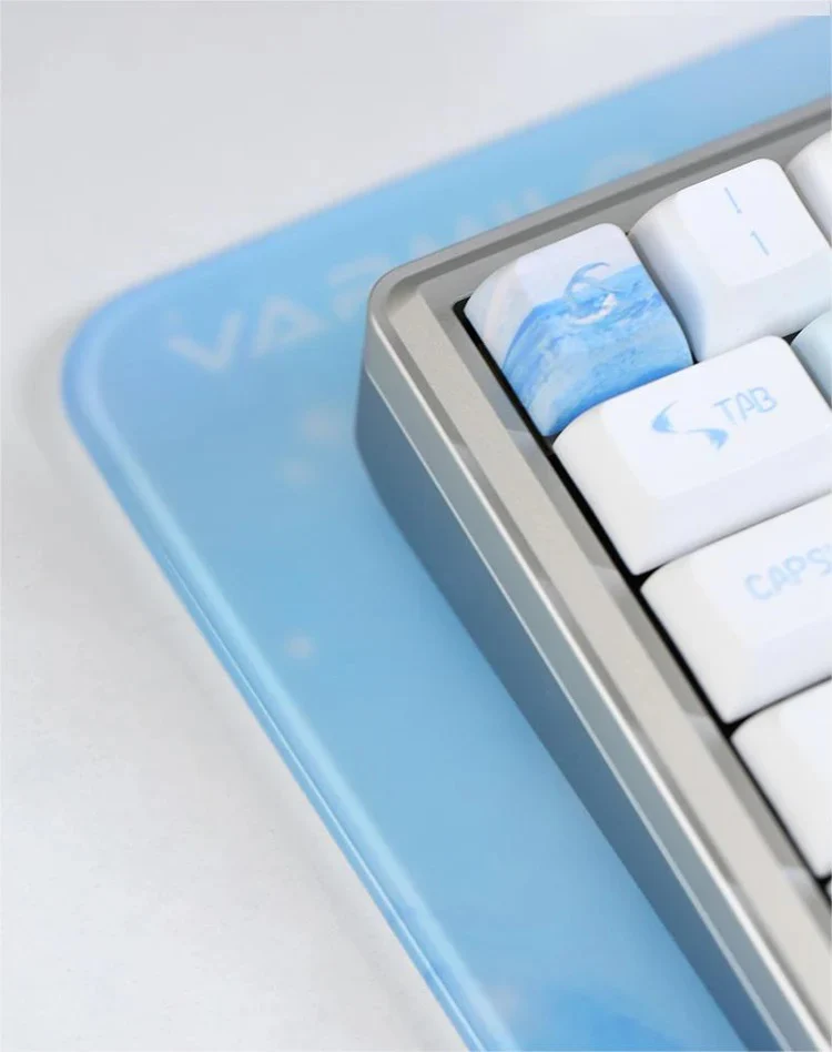 Varmilo Ariel Tempered Glass Mouse Pad - Image 7