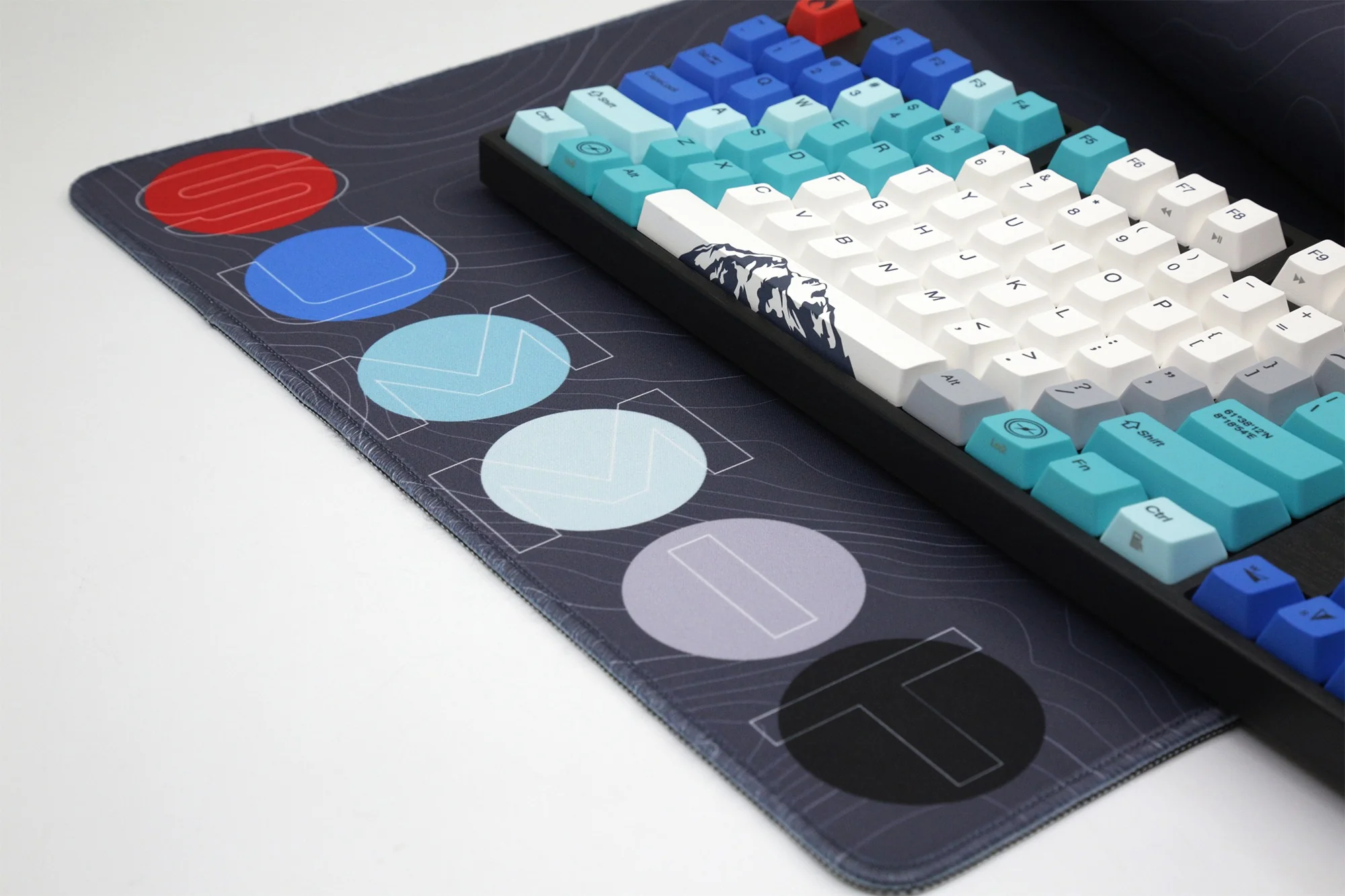 Varmilo Extra Large Summit Desk Mat with Stitched Edges - Image 12