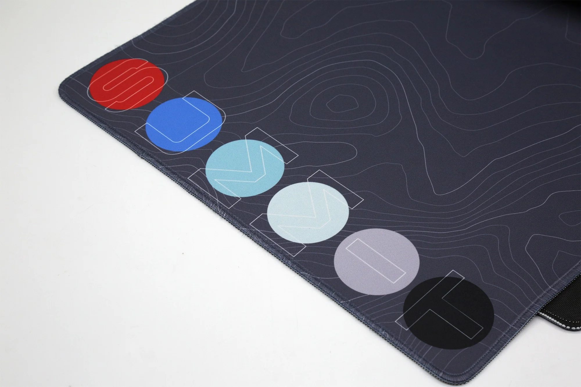 Varmilo Extra Large Summit Desk Mat with Stitched Edges - Image 8