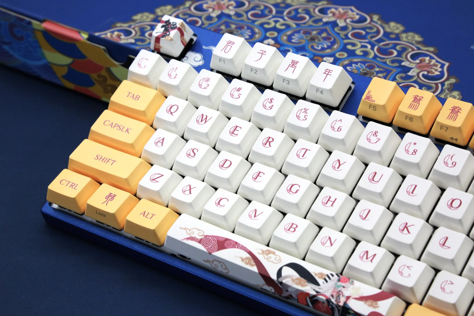 Varmilo MA87M Love Birds You White LED TKL Dye Sub PBT Mechanical Keyboard - Image 6