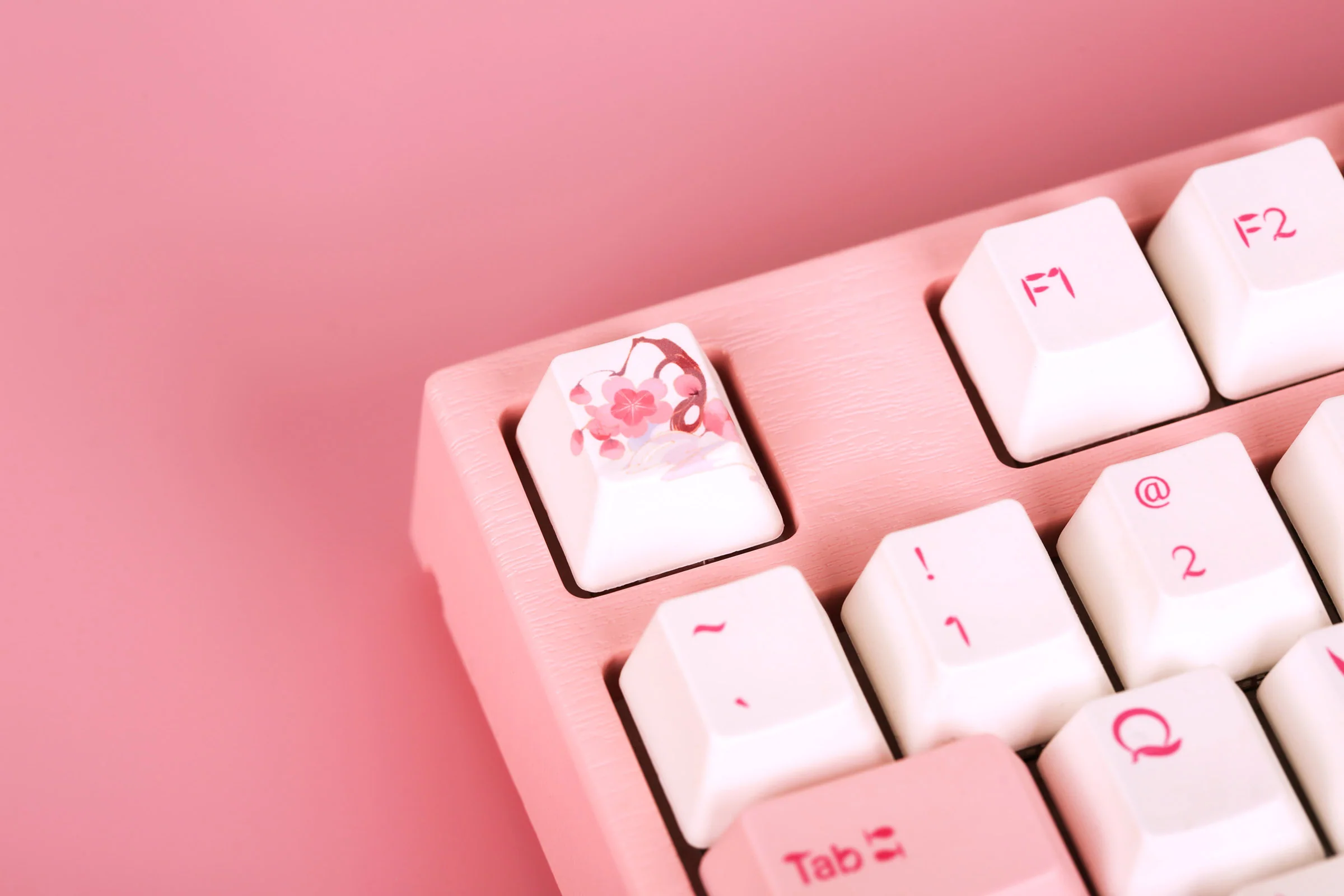 Varmilo MA Series V2 Sakura Round 2 White LED EC Mechanical Keyboard - Image 4