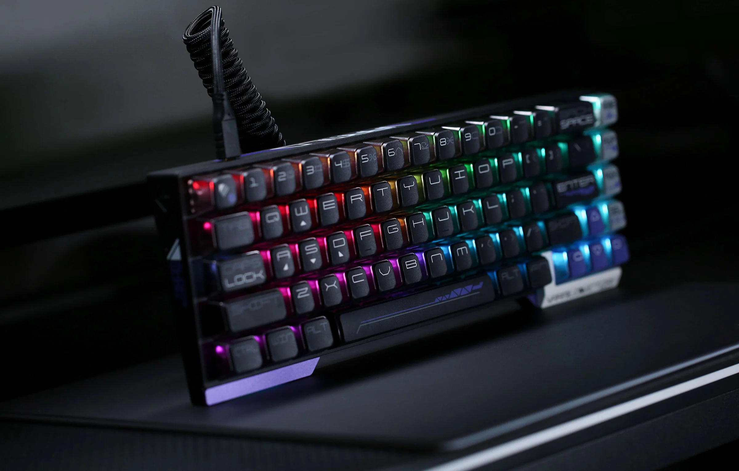 Varmilo Victory Magnetic HE 8K CNC Aluminum 65% RGB Keyboard - Image 3
