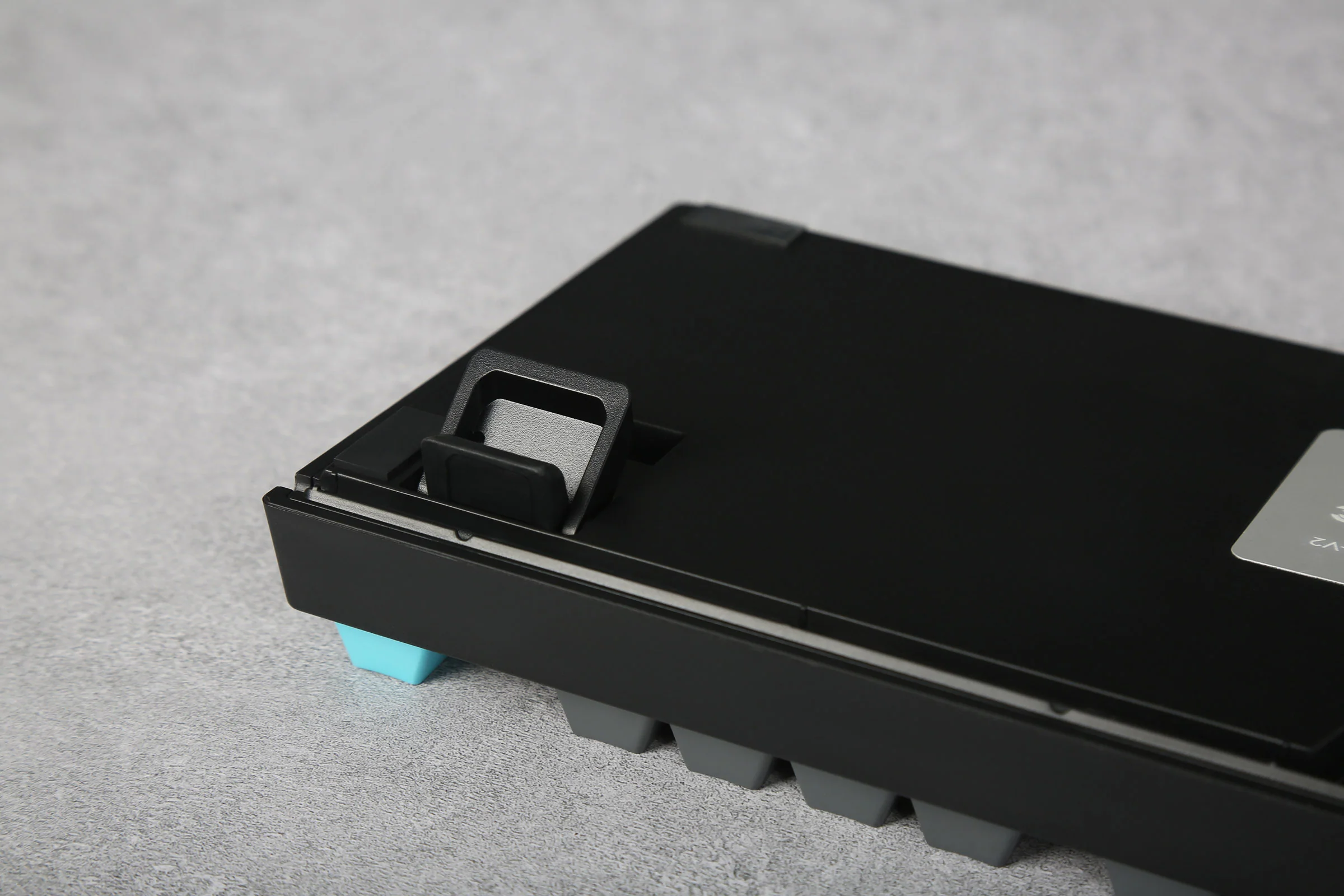Varmilo VPE108 Yakumo Hotswap Wireless White LED Keyboard - Image 5