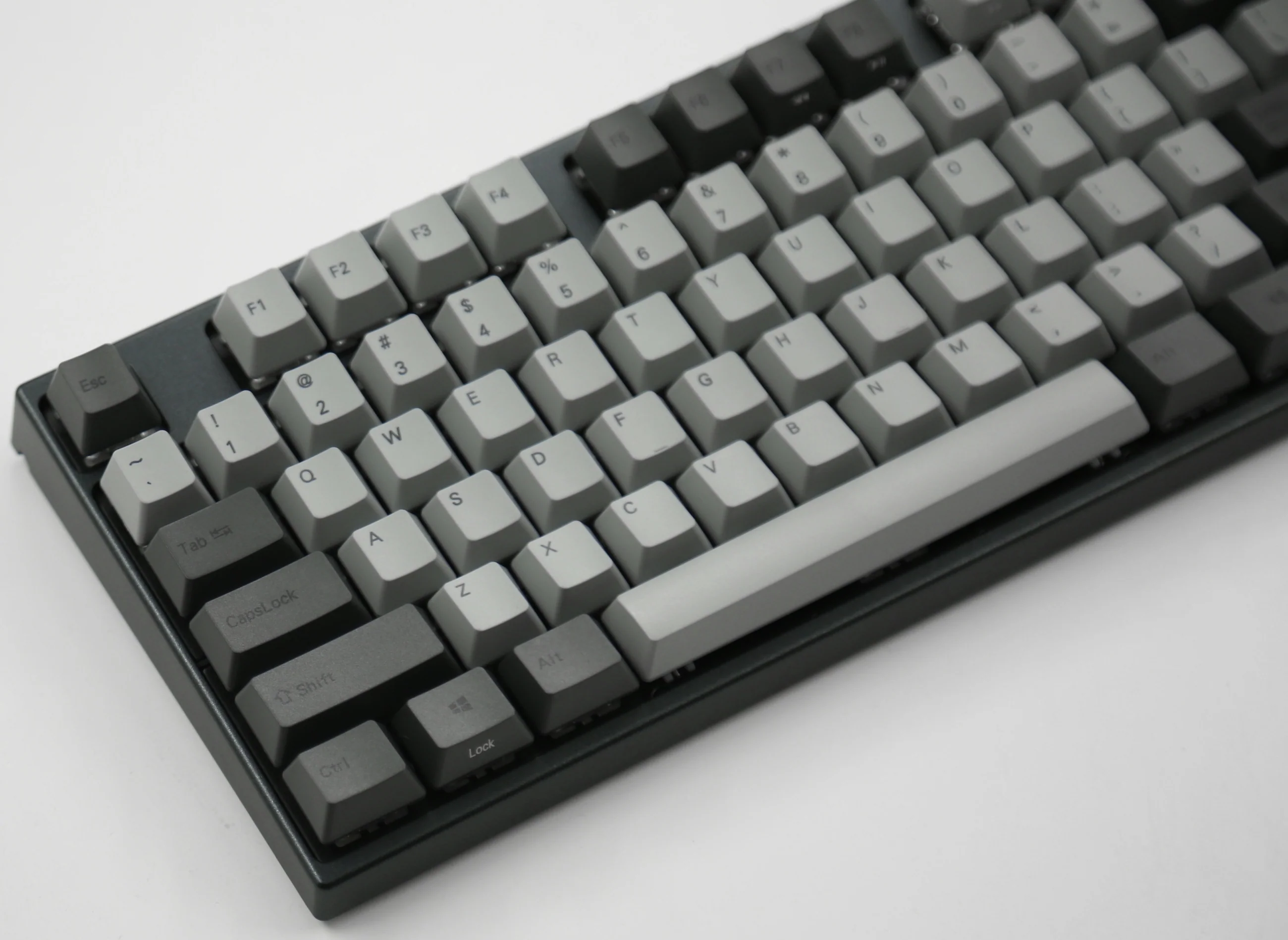Varmilo VPE87 Ink Rhyme TKL Hotswap Wireless White LED PBT Keyboard - Image 4