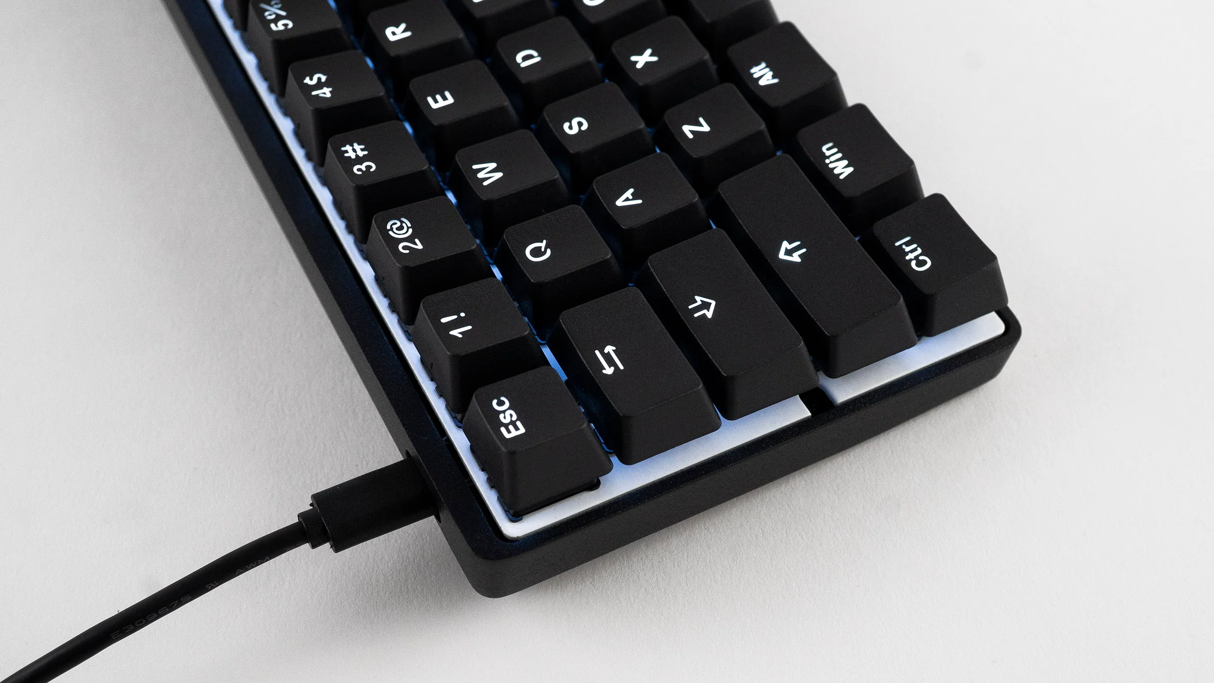 Vortex New POK3R Black Aluminum 60% White LED Double Shot PBT Mechanical Keyboard - Image 3